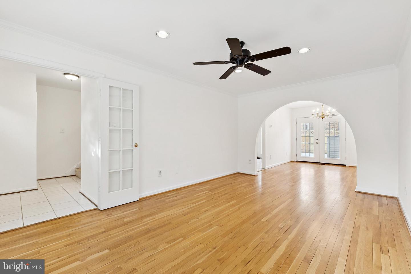 9896 CARDINAL, FAIRFAX, Virginia 22030, 3 Bedrooms Bedrooms, ,2 BathroomsBathrooms,Residential,For sale,9896 CARDINAL,VAFC2007680 MLS # VAFC2007680