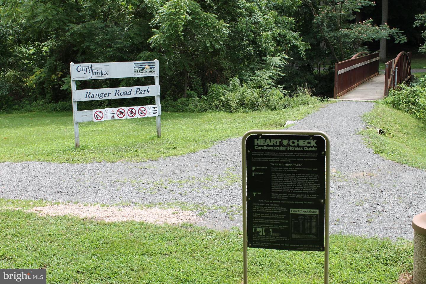 9896 CARDINAL, FAIRFAX, Virginia 22030, 3 Bedrooms Bedrooms, ,2 BathroomsBathrooms,Residential,For sale,9896 CARDINAL,VAFC2007680 MLS # VAFC2007680