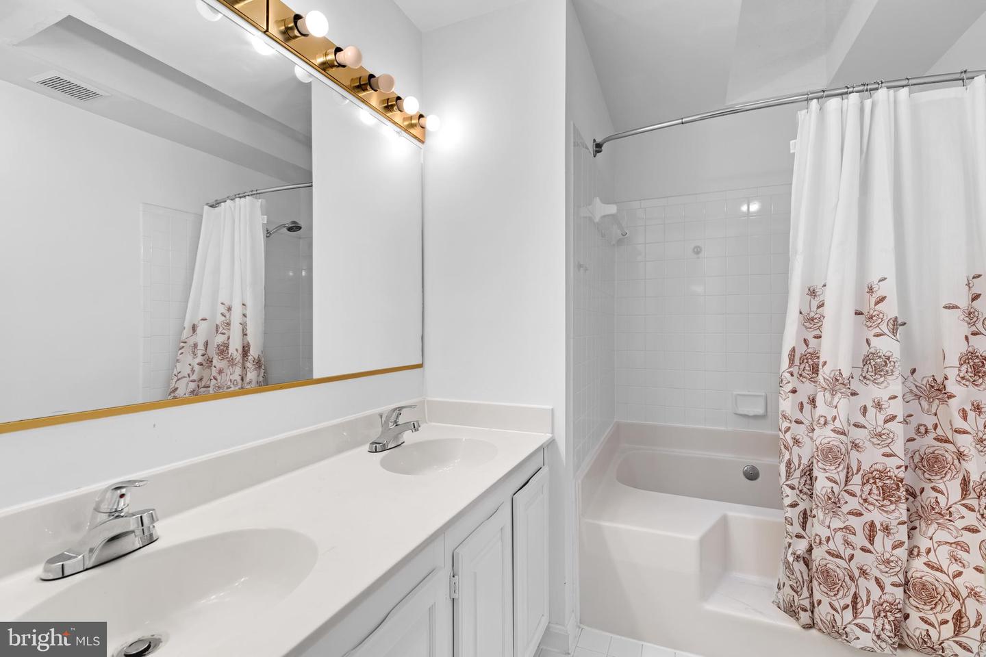 10815 CAMPAIGN CT, MANASSAS, Virginia 20109, 3 Bedrooms Bedrooms, ,2 BathroomsBathrooms,Residential,For sale,10815 CAMPAIGN CT,VAPW2110956 MLS # VAPW2110956