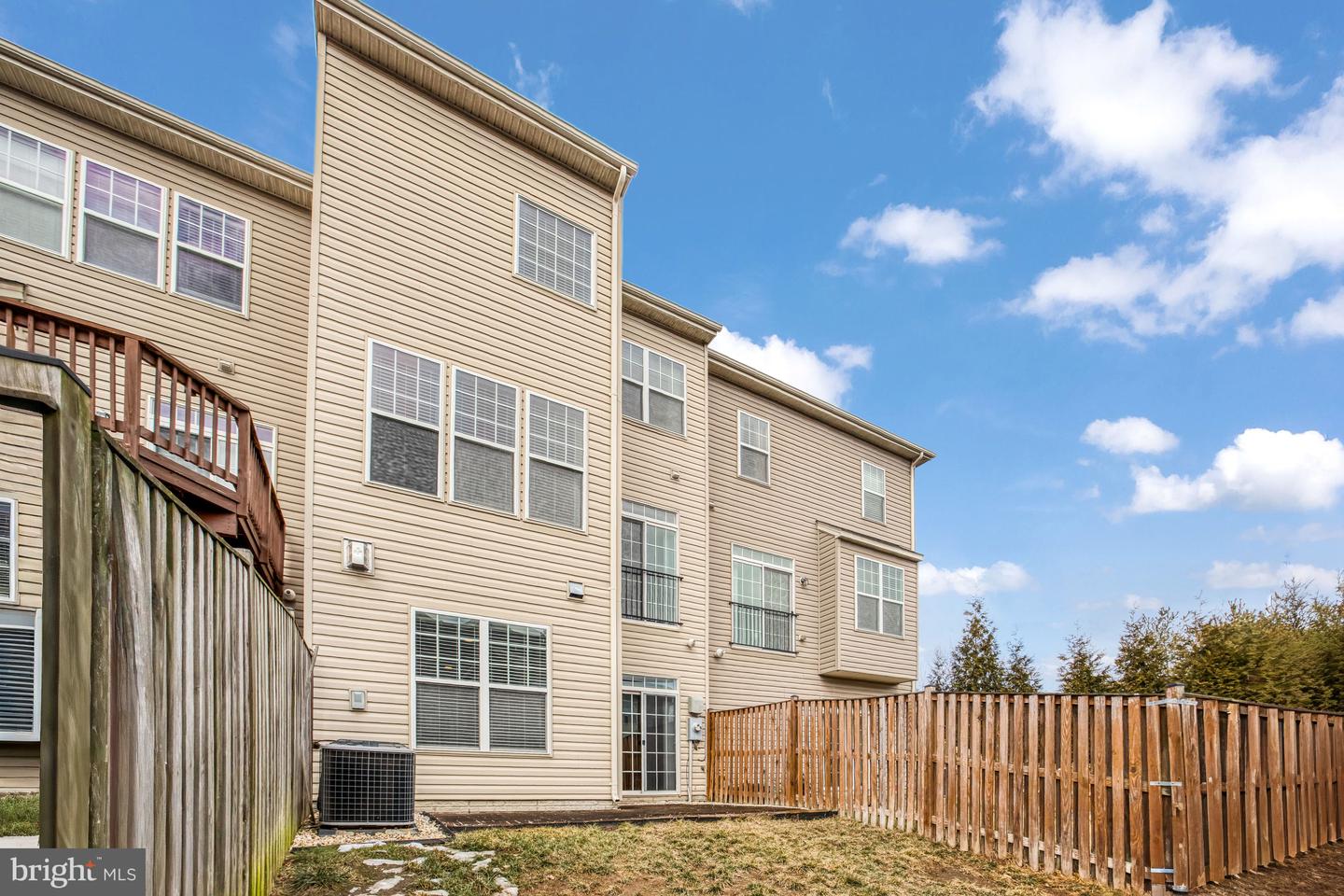 346 WOODSTREAM BLVD, STAFFORD, Virginia 22556, 3 Bedrooms Bedrooms, ,2 BathroomsBathrooms,Residential,For sale,346 WOODSTREAM BLVD,VAST2045458 MLS # VAST2045458