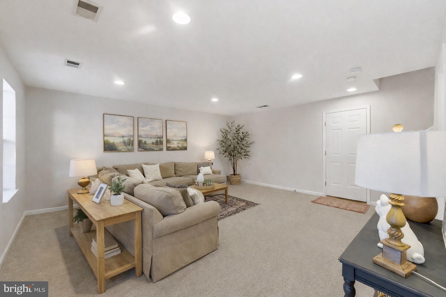 12426 CASBEER DR, FAIRFAX, Virginia 22033, 3 Bedrooms Bedrooms, 7 Rooms Rooms,3 BathroomsBathrooms,Residential,For sale,12426 CASBEER DR,VAFX2287664 MLS # VAFX2287664 12426 CASBEER DR, FAIRFAX, Virginia 22033, 3 Bedrooms Bedrooms, 7 Rooms Rooms,3 BathroomsBathrooms,Residential,For sale,12426 CASBEER DR,VAFX2287664 MLS # VAFX2287664