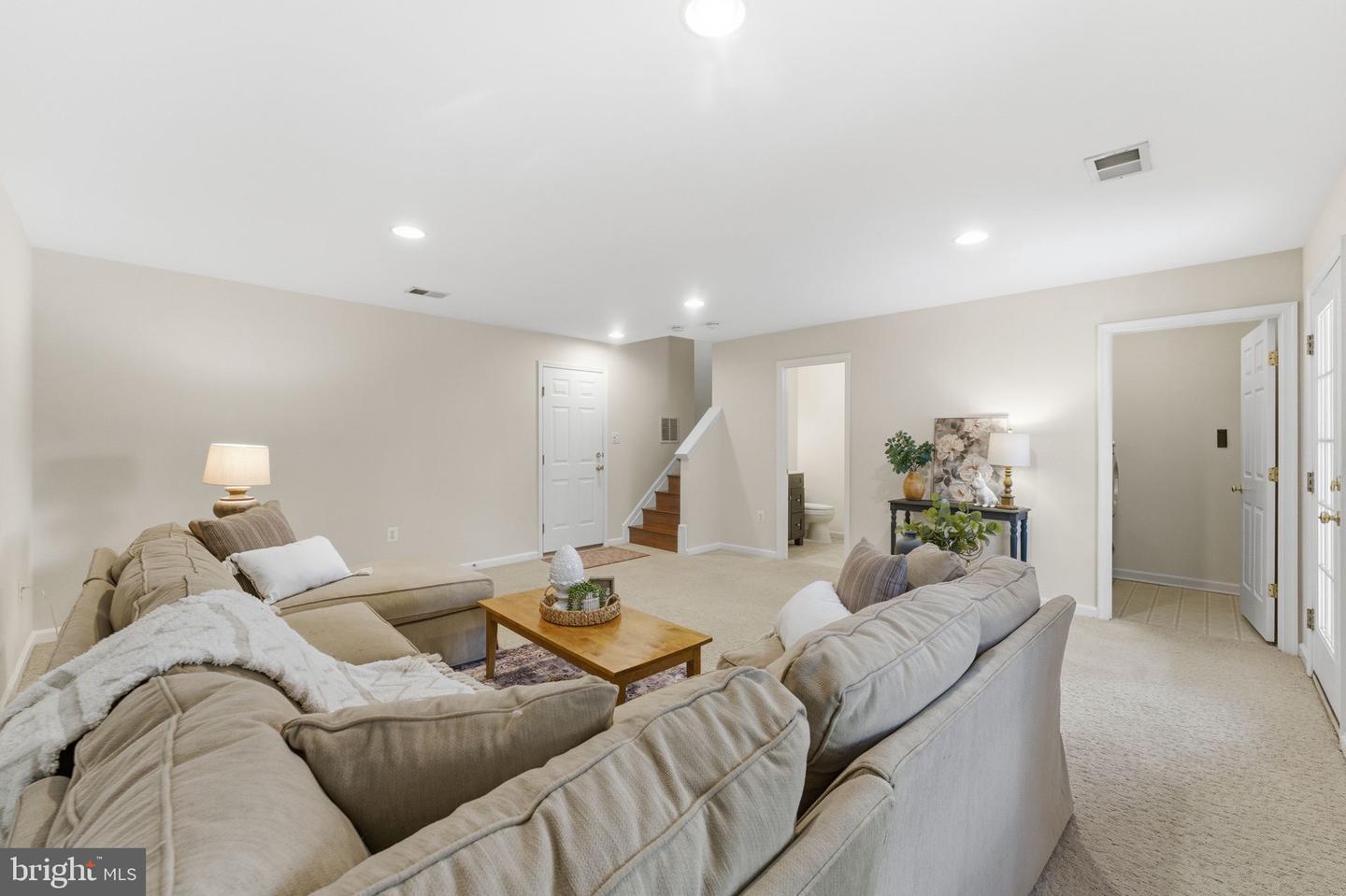 12426 CASBEER DR, FAIRFAX, Virginia 22033, 3 Bedrooms Bedrooms, 7 Rooms Rooms,3 BathroomsBathrooms,Residential,For sale,12426 CASBEER DR,VAFX2287664 MLS # VAFX2287664 12426 CASBEER DR, FAIRFAX, Virginia 22033, 3 Bedrooms Bedrooms, 7 Rooms Rooms,3 BathroomsBathrooms,Residential,For sale,12426 CASBEER DR,VAFX2287664 MLS # VAFX2287664