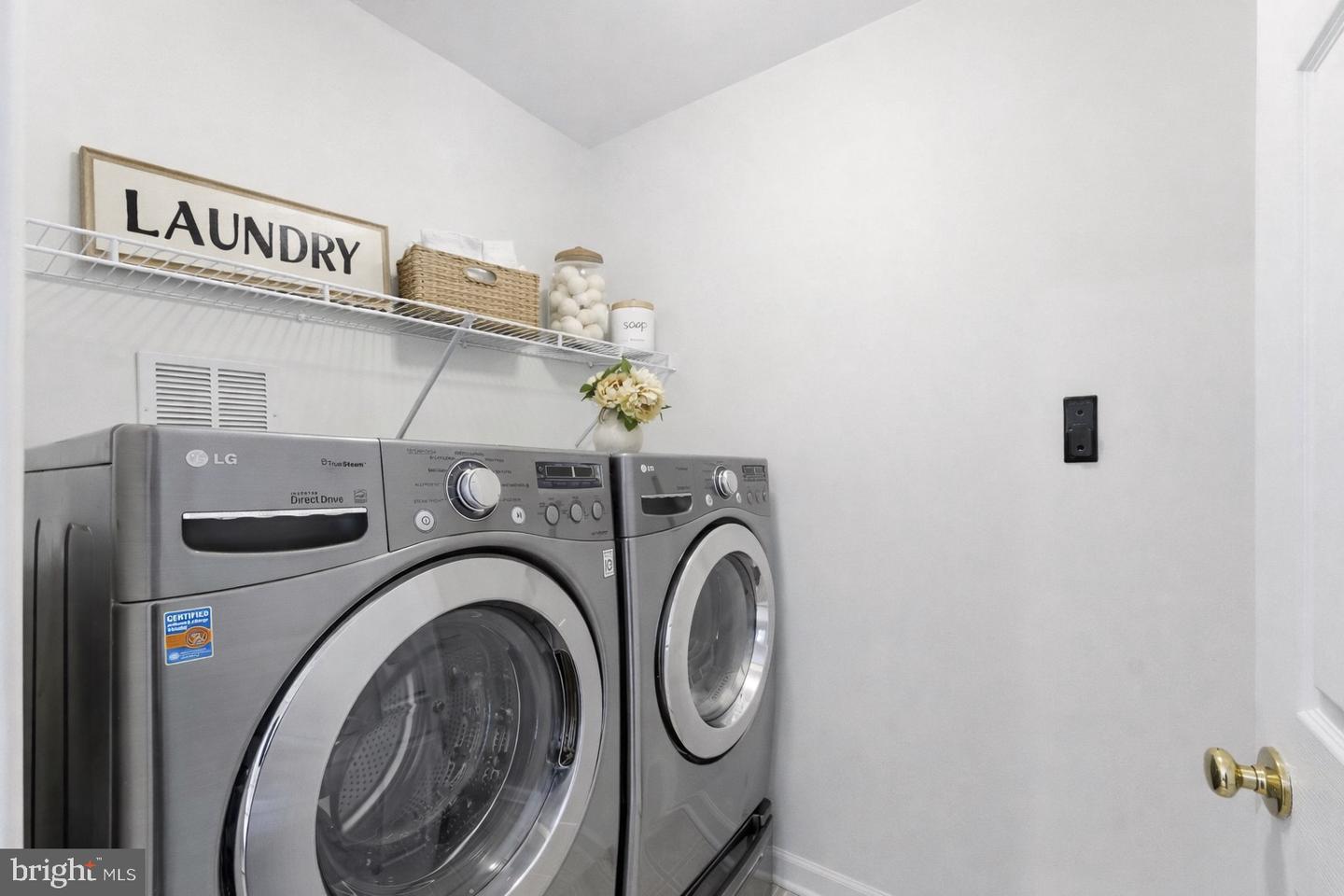 12426 CASBEER DR, FAIRFAX, Virginia 22033, 3 Bedrooms Bedrooms, 7 Rooms Rooms,3 BathroomsBathrooms,Residential,For sale,12426 CASBEER DR,VAFX2287664 MLS # VAFX2287664 12426 CASBEER DR, FAIRFAX, Virginia 22033, 3 Bedrooms Bedrooms, 7 Rooms Rooms,3 BathroomsBathrooms,Residential,For sale,12426 CASBEER DR,VAFX2287664 MLS # VAFX2287664