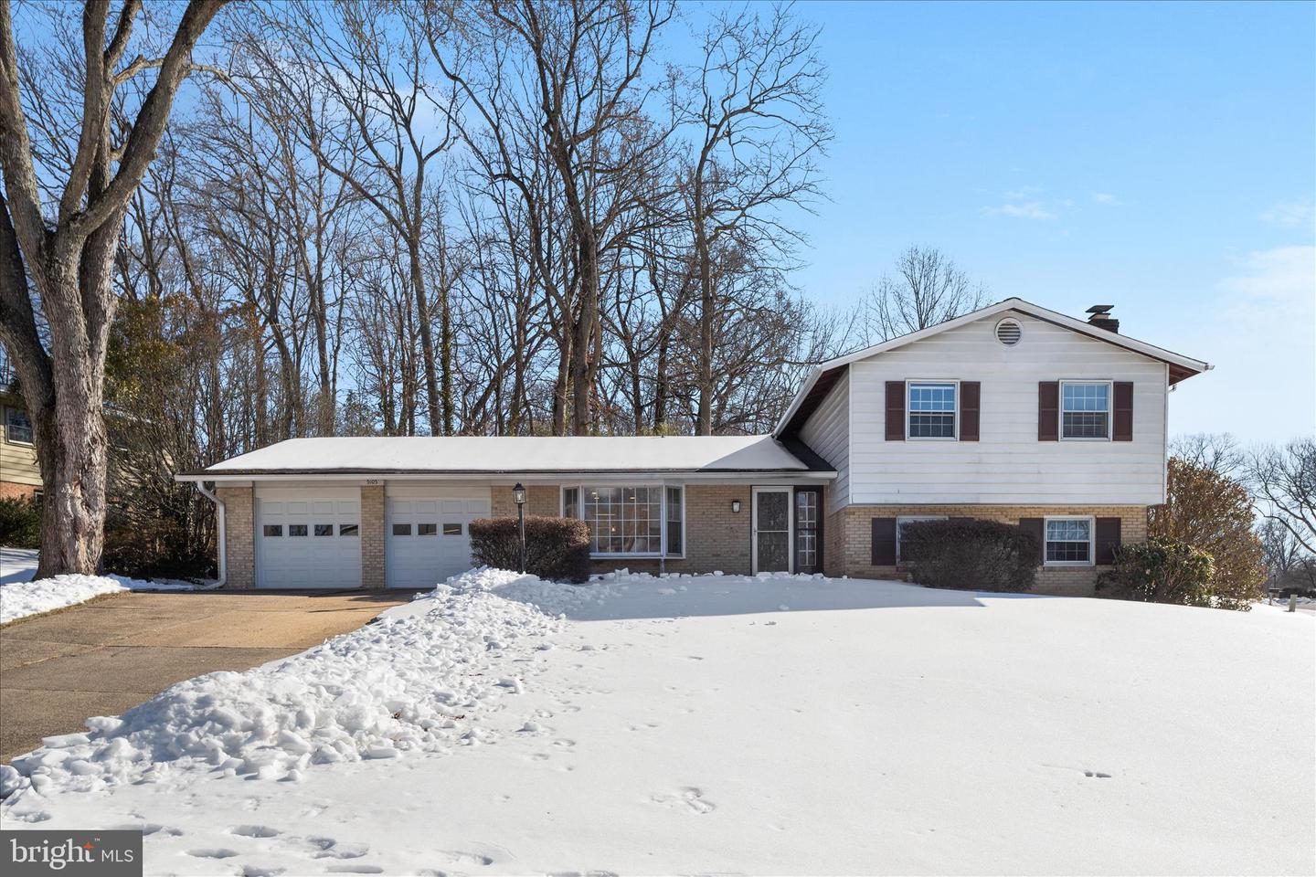 5105 HOLDEN ST, FAIRFAX, Virginia 22032, 4 Bedrooms Bedrooms, ,3 BathroomsBathrooms,Residential,For sale,5105 HOLDEN ST,VAFX2287890 MLS # VAFX2287890