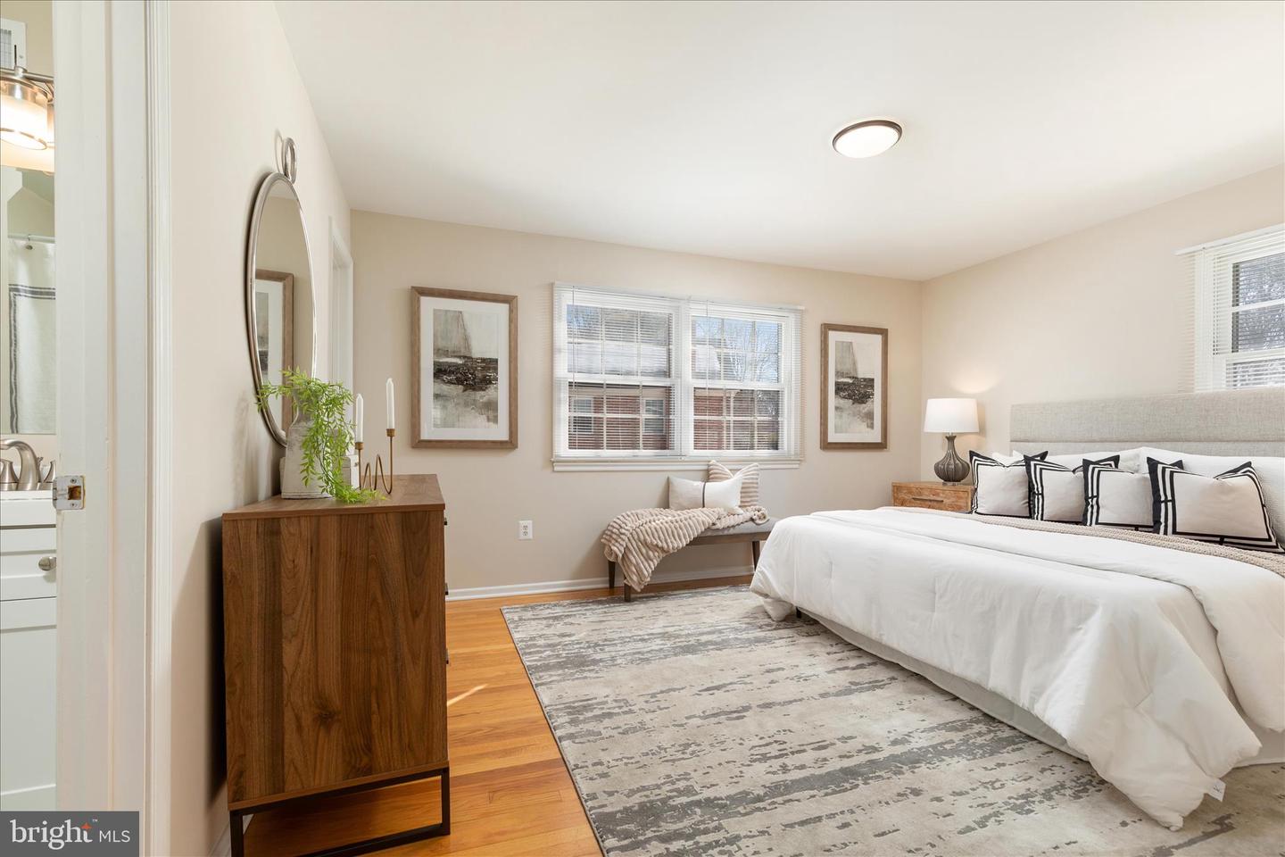 5105 HOLDEN ST, FAIRFAX, Virginia 22032, 4 Bedrooms Bedrooms, ,3 BathroomsBathrooms,Residential,For sale,5105 HOLDEN ST,VAFX2287890 MLS # VAFX2287890