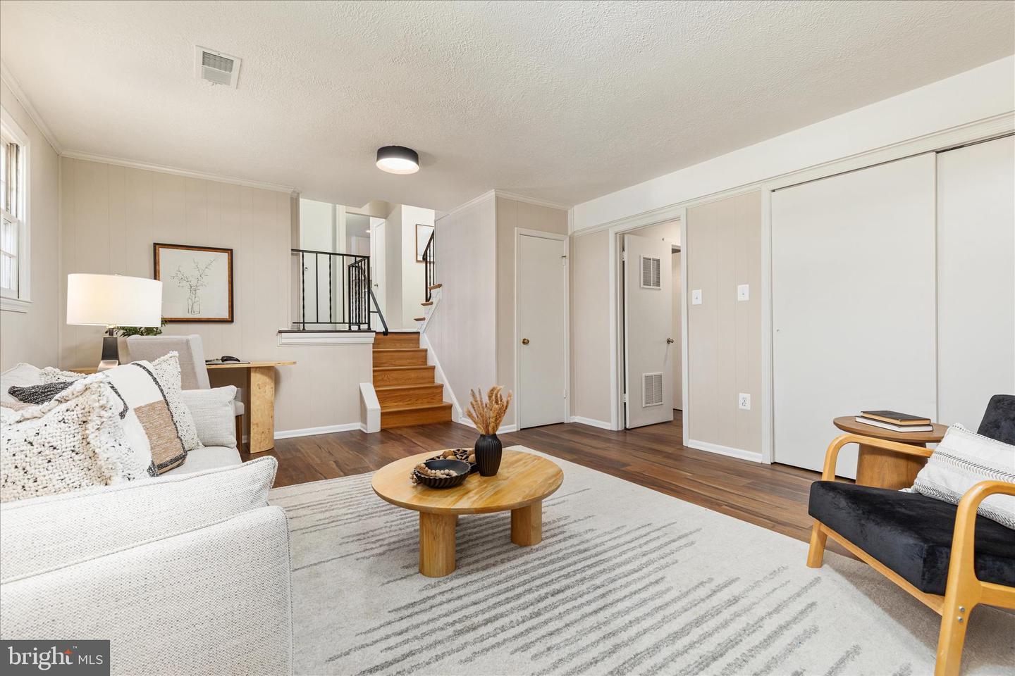 5105 HOLDEN ST, FAIRFAX, Virginia 22032, 4 Bedrooms Bedrooms, ,3 BathroomsBathrooms,Residential,For sale,5105 HOLDEN ST,VAFX2287890 MLS # VAFX2287890