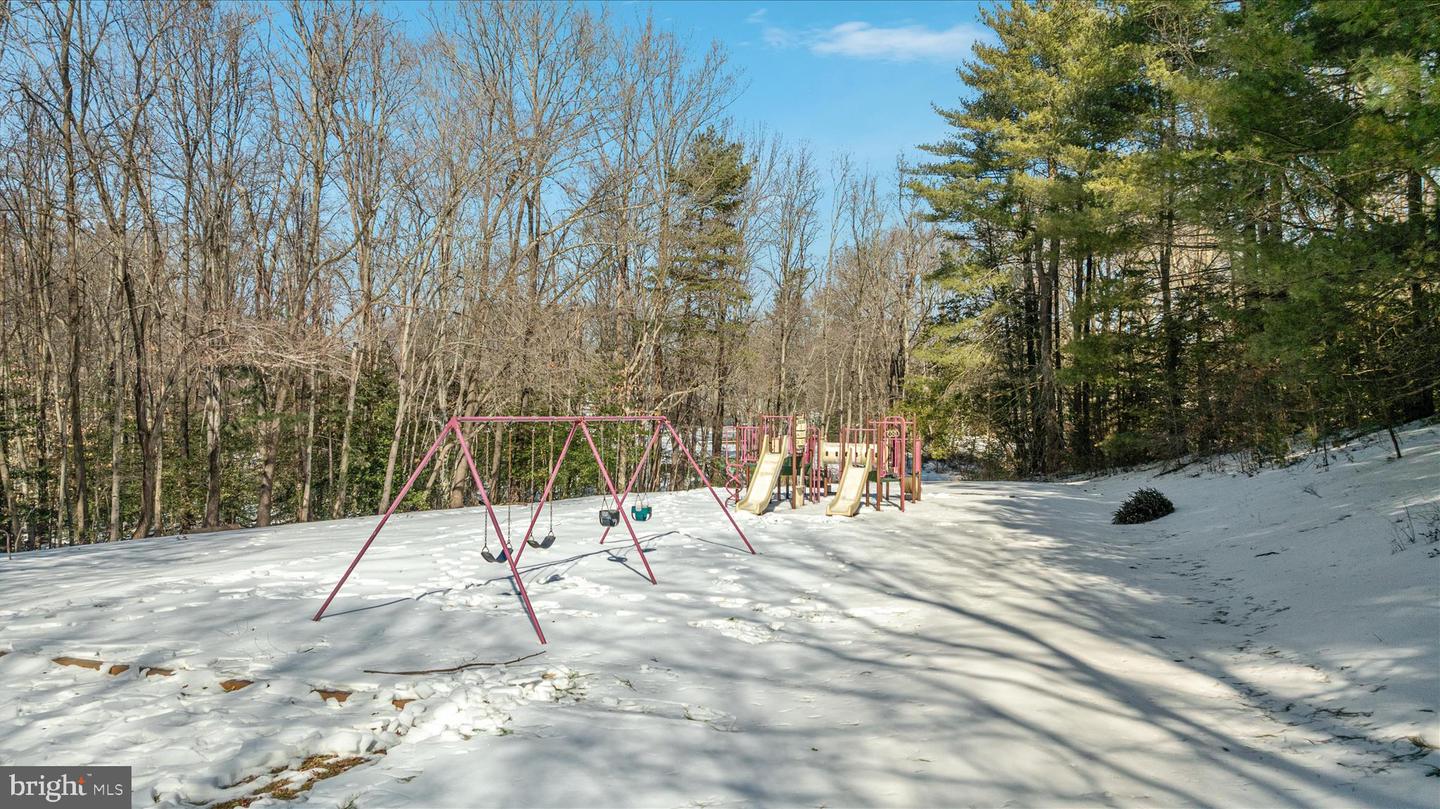 5105 HOLDEN ST, FAIRFAX, Virginia 22032, 4 Bedrooms Bedrooms, ,3 BathroomsBathrooms,Residential,For sale,5105 HOLDEN ST,VAFX2287890 MLS # VAFX2287890