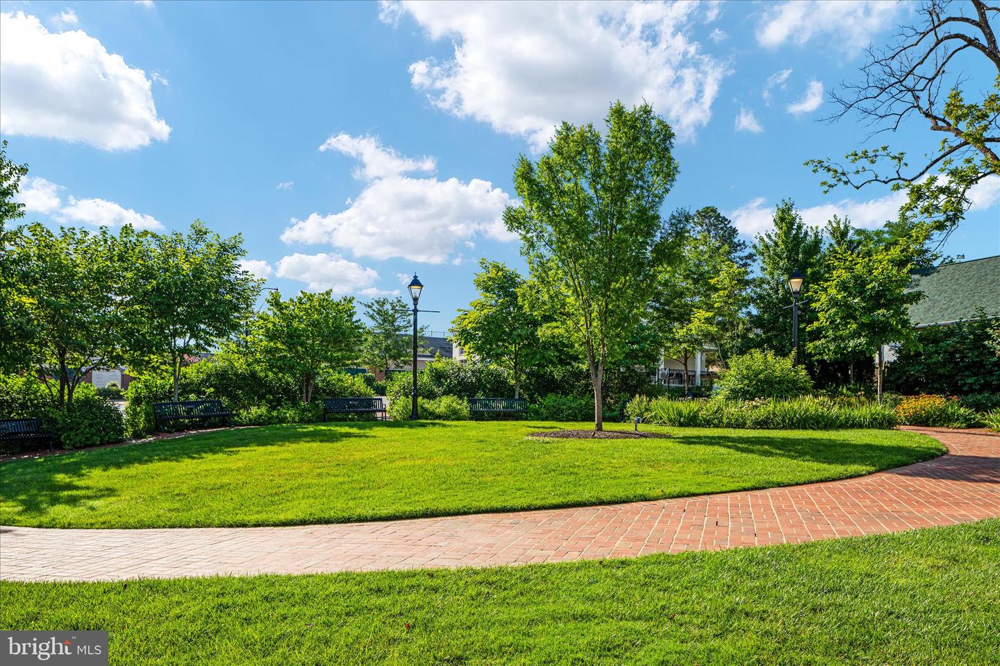 5105 HOLDEN ST, FAIRFAX, Virginia 22032, 4 Bedrooms Bedrooms, ,3 BathroomsBathrooms,Residential,For sale,5105 HOLDEN ST,VAFX2287890 MLS # VAFX2287890