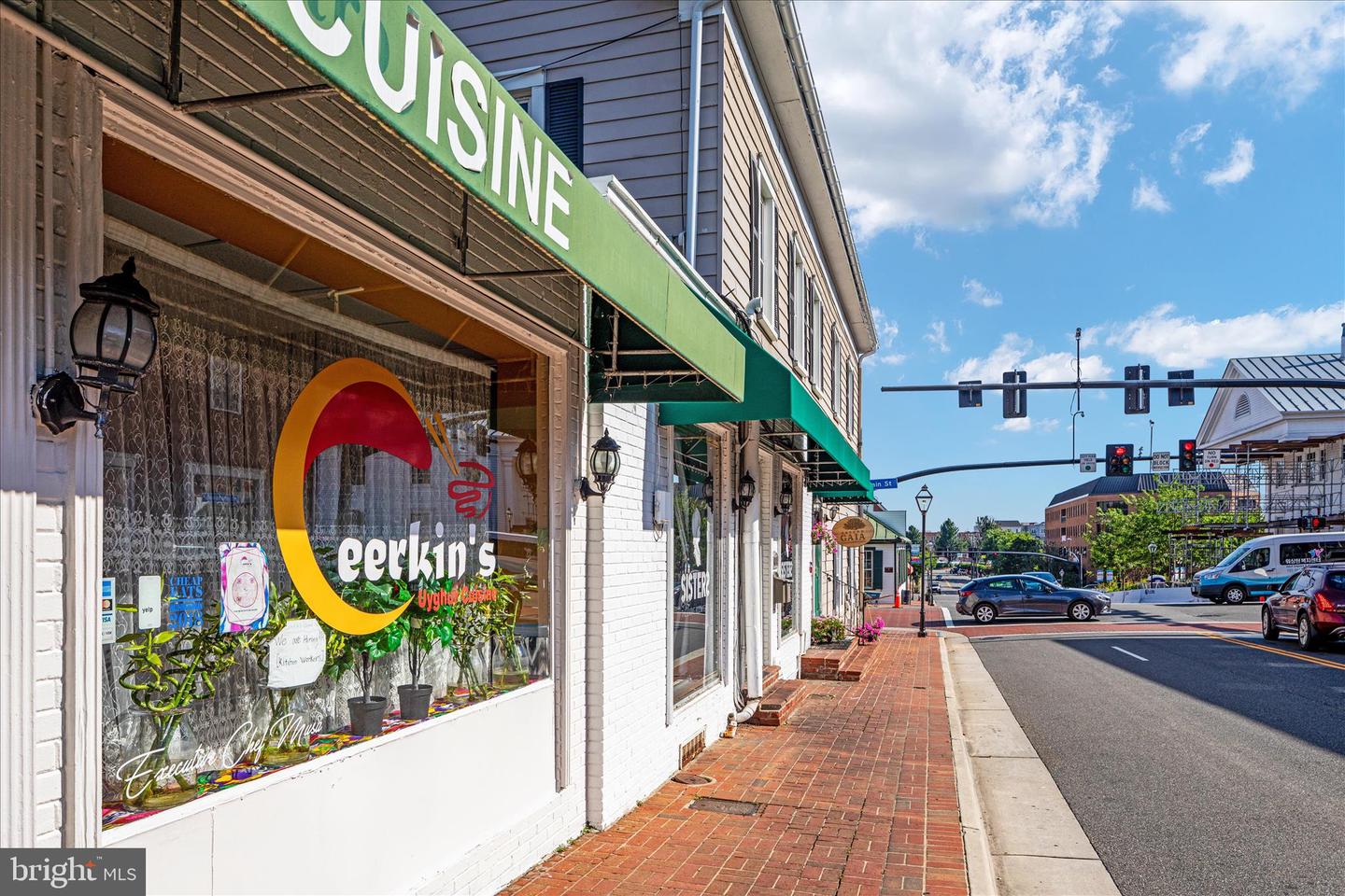 5105 HOLDEN ST, FAIRFAX, Virginia 22032, 4 Bedrooms Bedrooms, ,3 BathroomsBathrooms,Residential,For sale,5105 HOLDEN ST,VAFX2287890 MLS # VAFX2287890