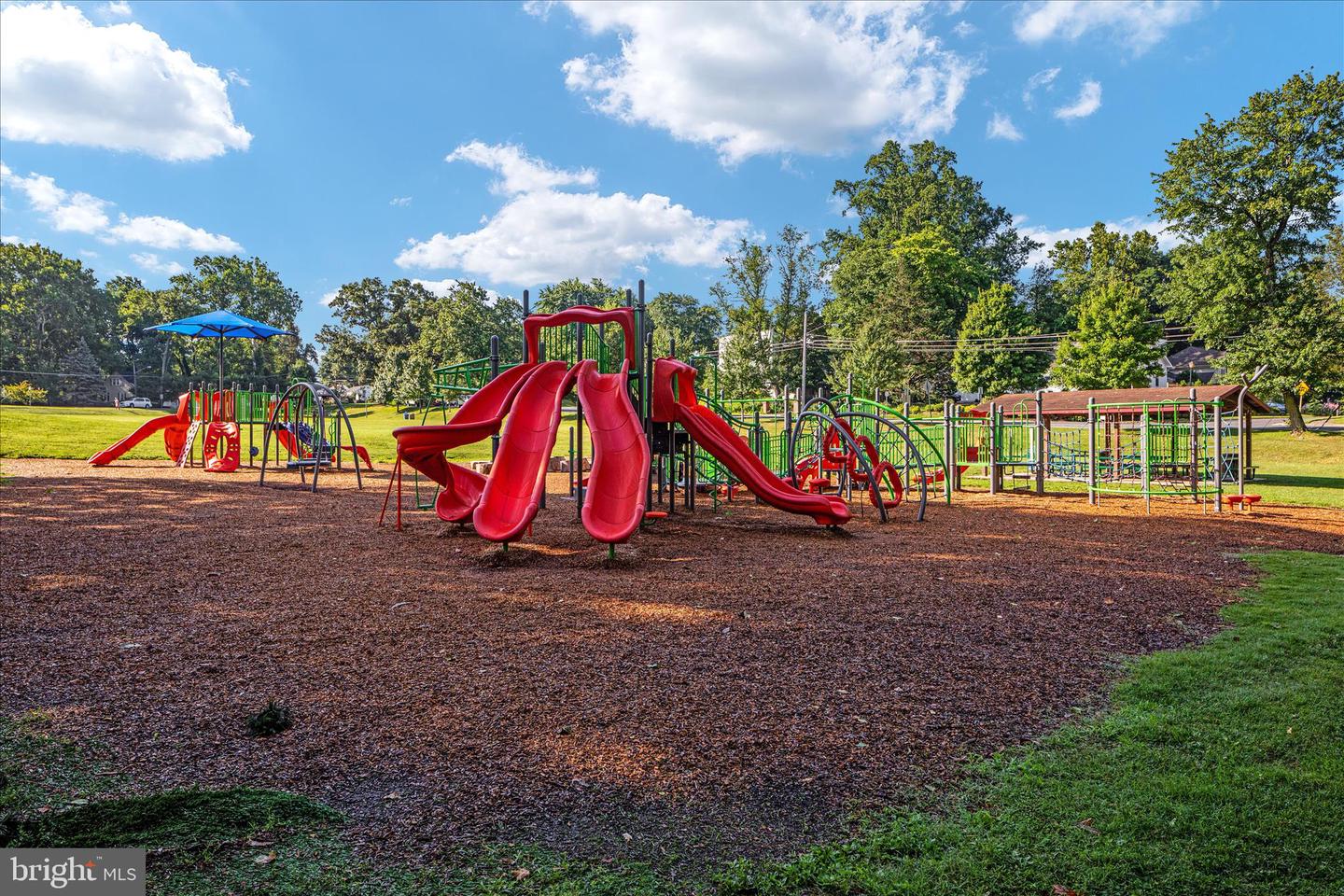 5105 HOLDEN ST, FAIRFAX, Virginia 22032, 4 Bedrooms Bedrooms, ,3 BathroomsBathrooms,Residential,For sale,5105 HOLDEN ST,VAFX2287890 MLS # VAFX2287890