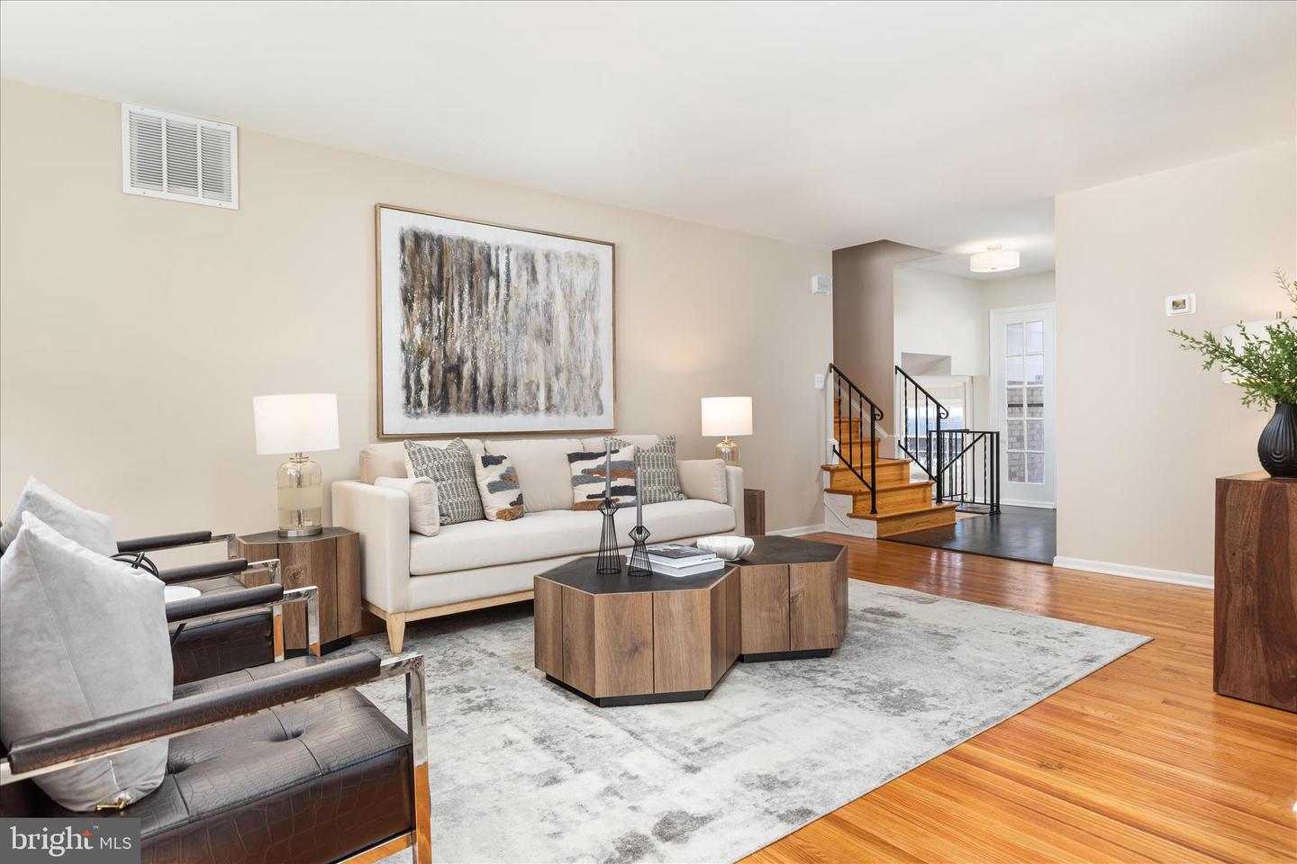 5105 HOLDEN ST, FAIRFAX, Virginia 22032, 4 Bedrooms Bedrooms, ,3 BathroomsBathrooms,Residential,For sale,5105 HOLDEN ST,VAFX2287890 MLS # VAFX2287890