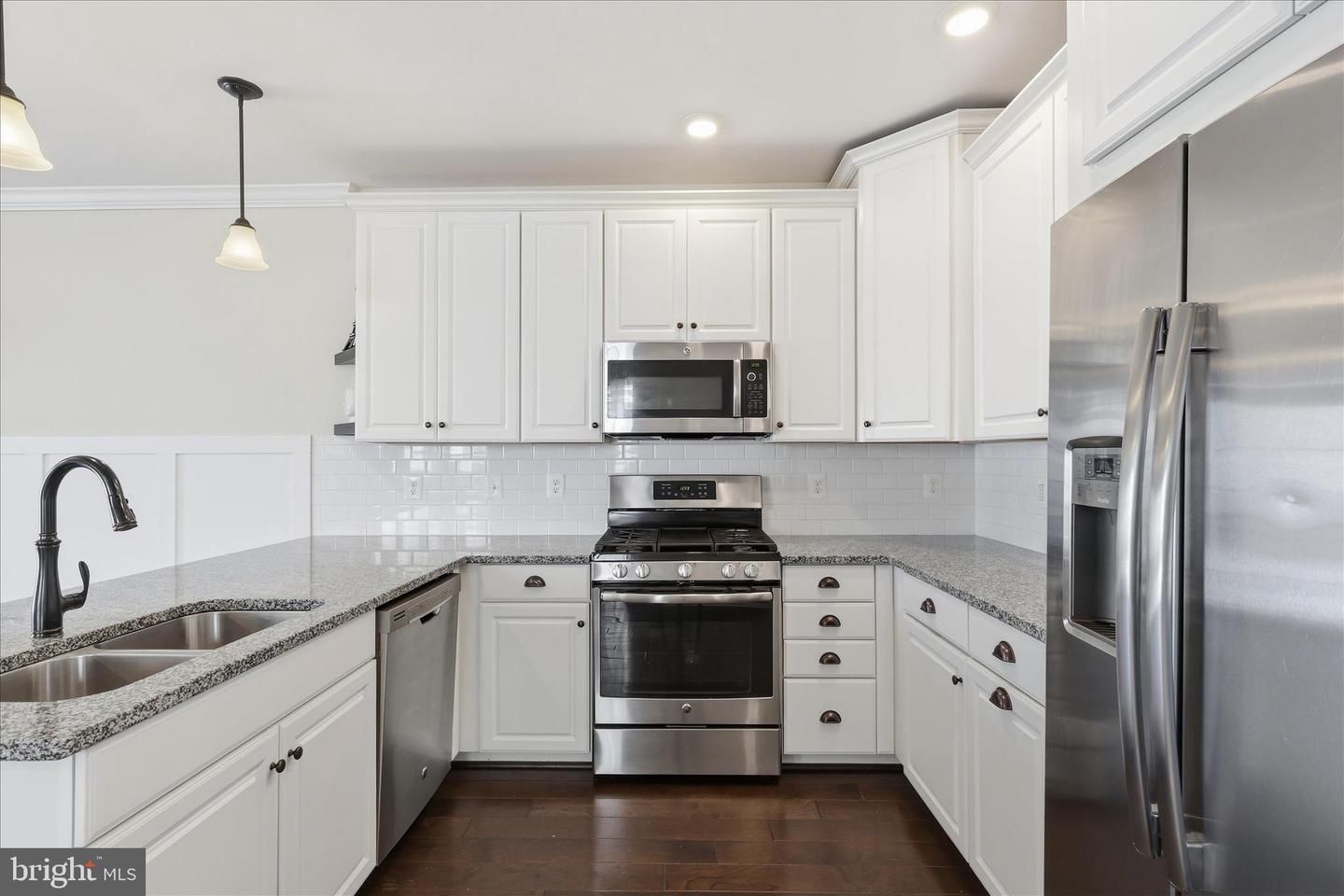 43047 STUARTS GLEN TER #106, ASHBURN, Virginia 20148, 3 Bedrooms Bedrooms, ,2 BathroomsBathrooms,Residential,For sale,43047 STUARTS GLEN TER #106,VALO2114846 MLS # VALO2114846