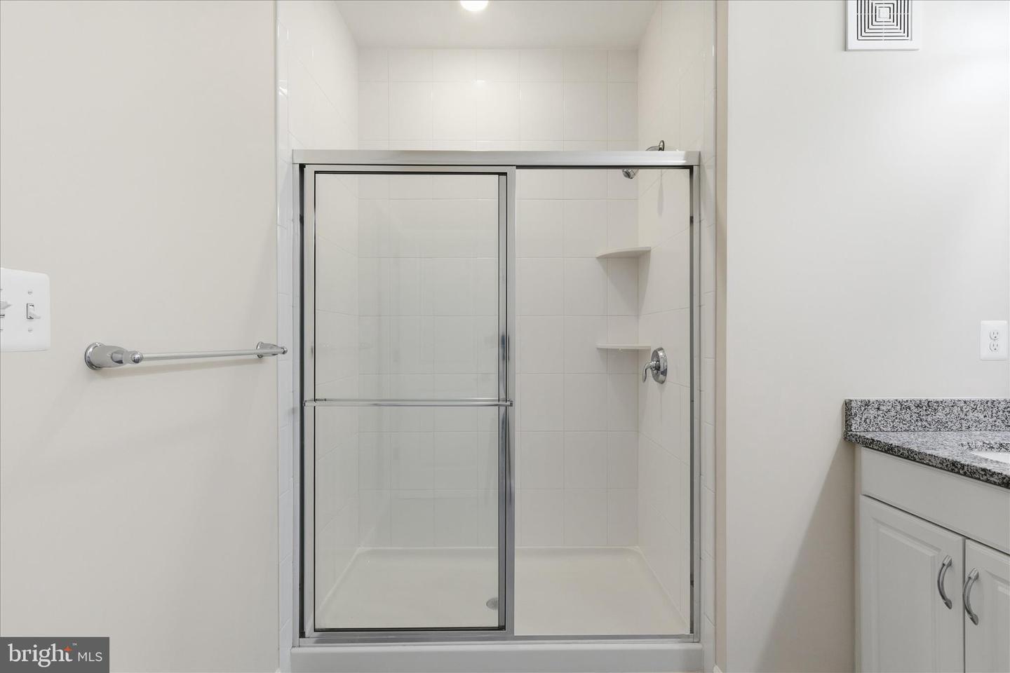 43047 STUARTS GLEN TER #106, ASHBURN, Virginia 20148, 3 Bedrooms Bedrooms, ,2 BathroomsBathrooms,Residential,For sale,43047 STUARTS GLEN TER #106,VALO2114846 MLS # VALO2114846