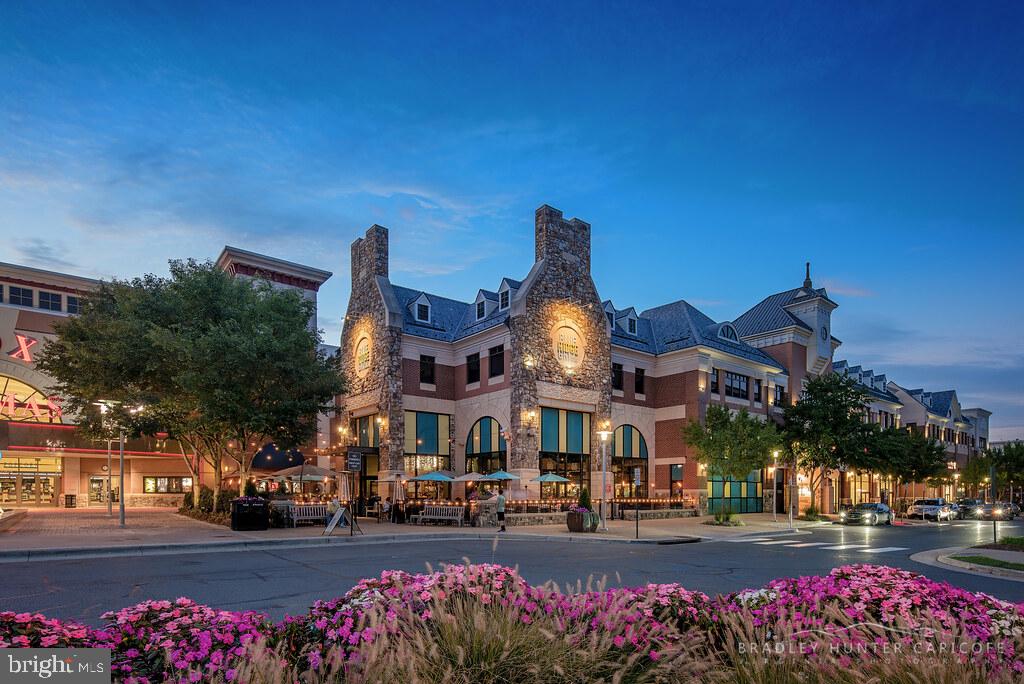 43047 STUARTS GLEN TER #106, ASHBURN, Virginia 20148, 3 Bedrooms Bedrooms, ,2 BathroomsBathrooms,Residential,For sale,43047 STUARTS GLEN TER #106,VALO2114846 MLS # VALO2114846
