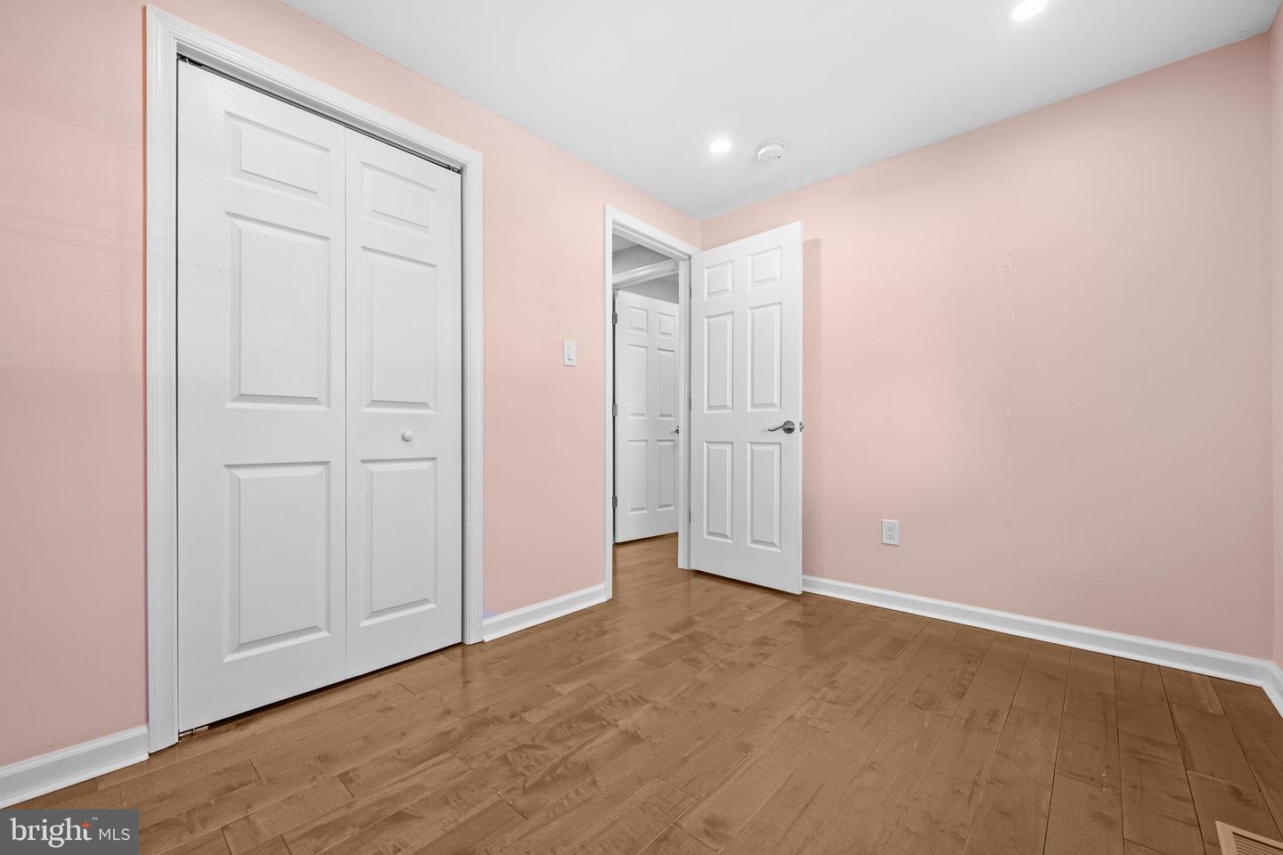 7941 TYSON OAKS CIR, VIENNA, Virginia 22182, 3 Bedrooms Bedrooms, ,3 BathroomsBathrooms,Residential,For sale,7941 TYSON OAKS CIR,VAFX2288038 MLS # VAFX2288038