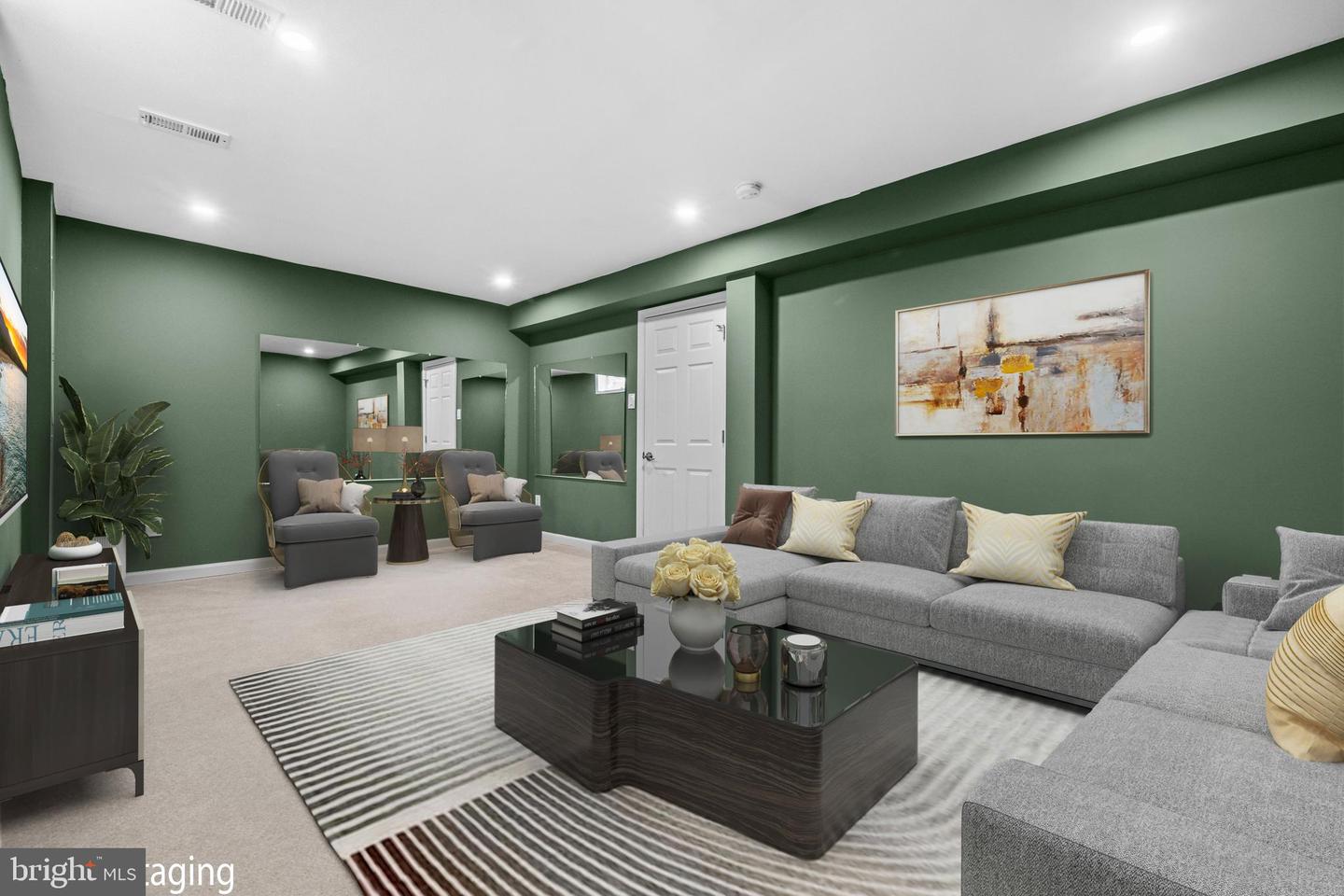 7941 TYSON OAKS CIR, VIENNA, Virginia 22182, 3 Bedrooms Bedrooms, ,3 BathroomsBathrooms,Residential,For sale,7941 TYSON OAKS CIR,VAFX2288038 MLS # VAFX2288038