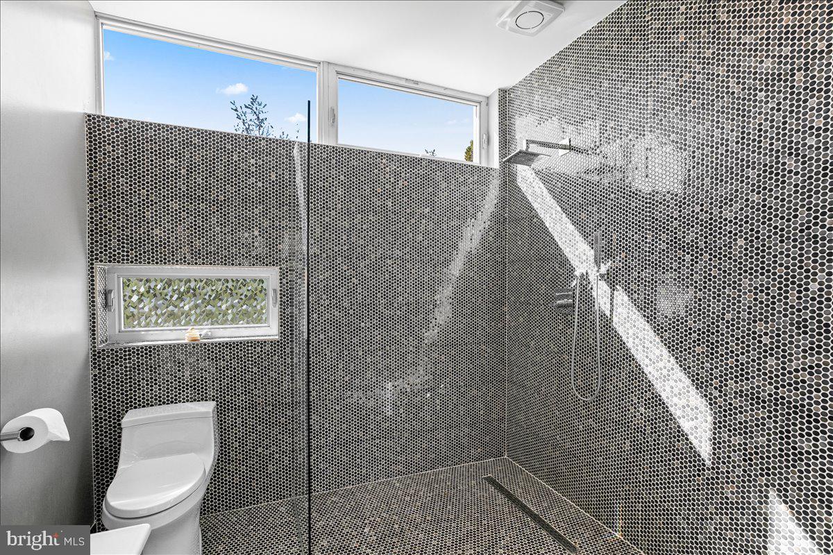 10222 VAN THOMPSON RD, FAIRFAX STATION, Virginia 22039, 4 Bedrooms Bedrooms, ,3 BathroomsBathrooms,Residential,For sale,10222 VAN THOMPSON RD,VAFX2288078 MLS # VAFX2288078