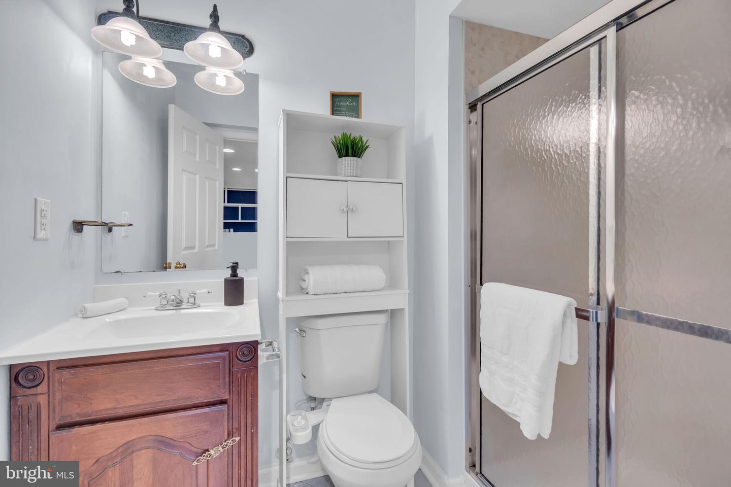 9315 HALLSTON CT, FAIRFAX STATION, Virginia 22039, 5 Bedrooms Bedrooms, 1 Room Rooms,4 BathroomsBathrooms,Residential,For sale,9315 HALLSTON CT,VAFX2288368 MLS # VAFX2288368