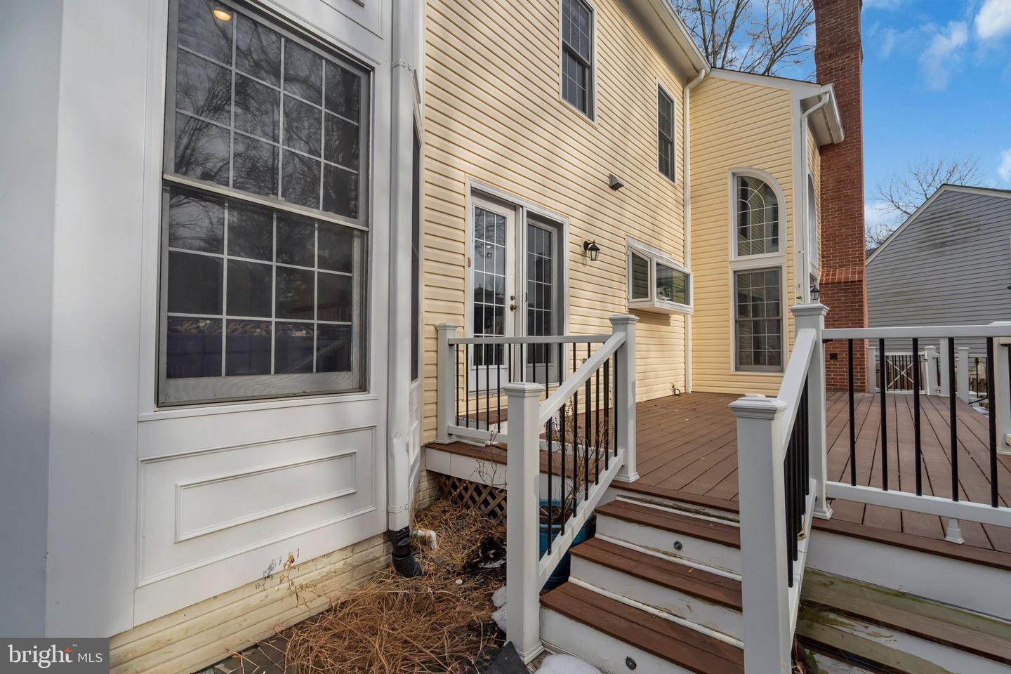 9315 HALLSTON CT, FAIRFAX STATION, Virginia 22039, 5 Bedrooms Bedrooms, 1 Room Rooms,4 BathroomsBathrooms,Residential,For sale,9315 HALLSTON CT,VAFX2288368 MLS # VAFX2288368