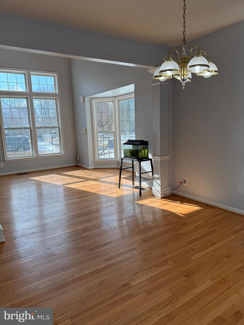 12517 FOX VIEW WAY, RESTON, Virginia 20191, 3 Bedrooms Bedrooms, ,3 BathroomsBathrooms,Residential,For sale,12517 FOX VIEW WAY,VAFX2288598 MLS # VAFX2288598 12517 FOX VIEW WAY, RESTON, Virginia 20191, 3 Bedrooms Bedrooms, ,3 BathroomsBathrooms,Residential,For sale,12517 FOX VIEW WAY,VAFX2288598 MLS # VAFX2288598