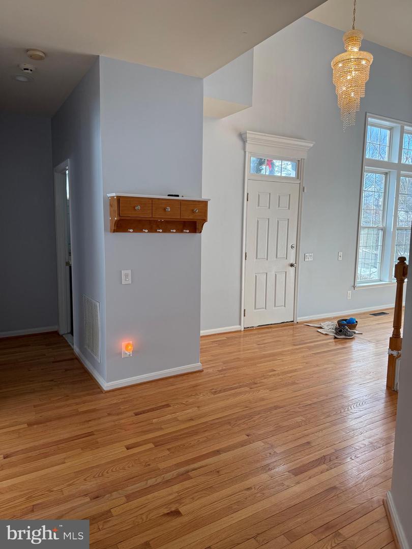 12517 FOX VIEW WAY, RESTON, Virginia 20191, 3 Bedrooms Bedrooms, ,3 BathroomsBathrooms,Residential,For sale,12517 FOX VIEW WAY,VAFX2288598 MLS # VAFX2288598 12517 FOX VIEW WAY, RESTON, Virginia 20191, 3 Bedrooms Bedrooms, ,3 BathroomsBathrooms,Residential,For sale,12517 FOX VIEW WAY,VAFX2288598 MLS # VAFX2288598