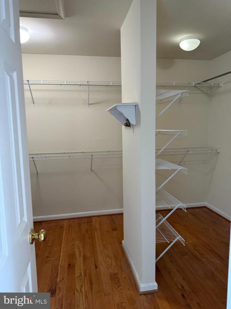 12517 FOX VIEW WAY, RESTON, Virginia 20191, 3 Bedrooms Bedrooms, ,3 BathroomsBathrooms,Residential,For sale,12517 FOX VIEW WAY,VAFX2288598 MLS # VAFX2288598 12517 FOX VIEW WAY, RESTON, Virginia 20191, 3 Bedrooms Bedrooms, ,3 BathroomsBathrooms,Residential,For sale,12517 FOX VIEW WAY,VAFX2288598 MLS # VAFX2288598