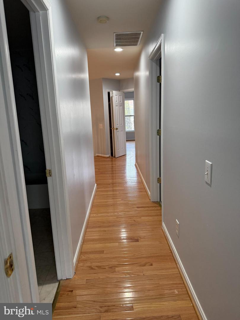 12517 FOX VIEW WAY, RESTON, Virginia 20191, 3 Bedrooms Bedrooms, ,3 BathroomsBathrooms,Residential,For sale,12517 FOX VIEW WAY,VAFX2288598 MLS # VAFX2288598 12517 FOX VIEW WAY, RESTON, Virginia 20191, 3 Bedrooms Bedrooms, ,3 BathroomsBathrooms,Residential,For sale,12517 FOX VIEW WAY,VAFX2288598 MLS # VAFX2288598