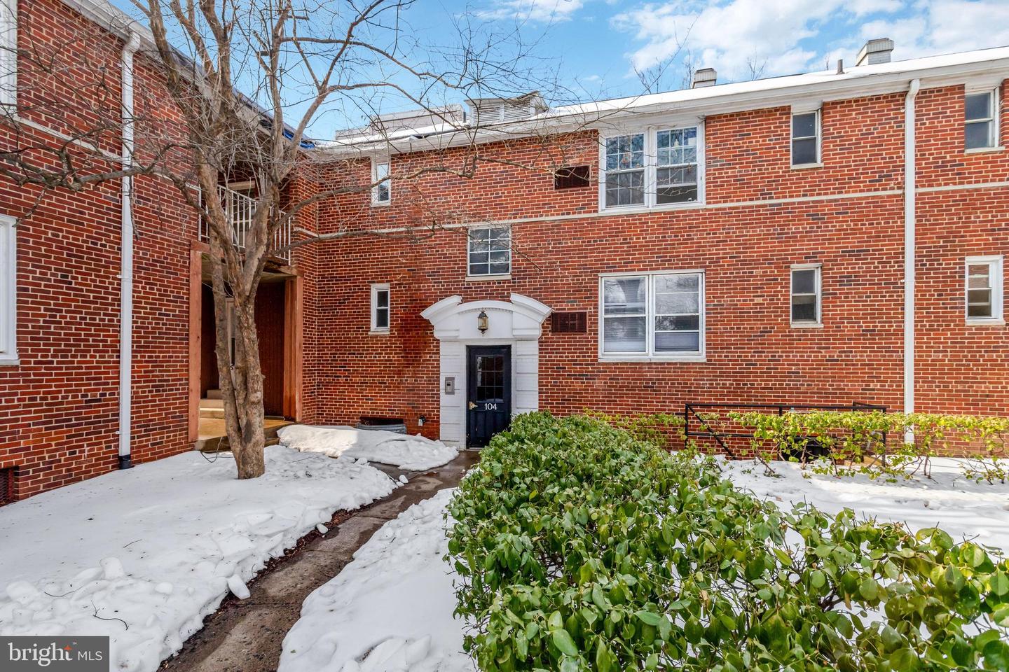 104 N GEORGE MASON DR #104-3, ARLINGTON, Virginia 22203, 1 Bedroom Bedrooms, ,1 BathroomBathrooms,Residential,For sale,104 N GEORGE MASON DR #104-3,VAAR2068412 MLS # VAAR2068412