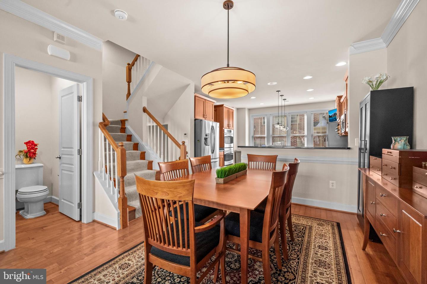 2613 S KENMORE CT, ARLINGTON, Virginia 22206, 3 Bedrooms Bedrooms, 11 Rooms Rooms,3 BathroomsBathrooms,Residential,For sale,2613 S KENMORE CT,VAAR2068444 MLS # VAAR2068444