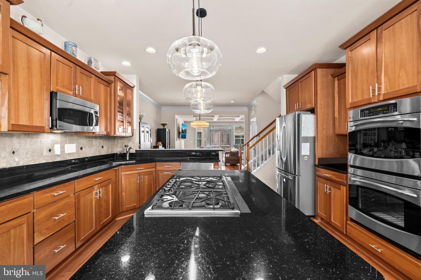 2613 S KENMORE CT, ARLINGTON, Virginia 22206, 3 Bedrooms Bedrooms, 11 Rooms Rooms,3 BathroomsBathrooms,Residential,For sale,2613 S KENMORE CT,VAAR2068444 MLS # VAAR2068444