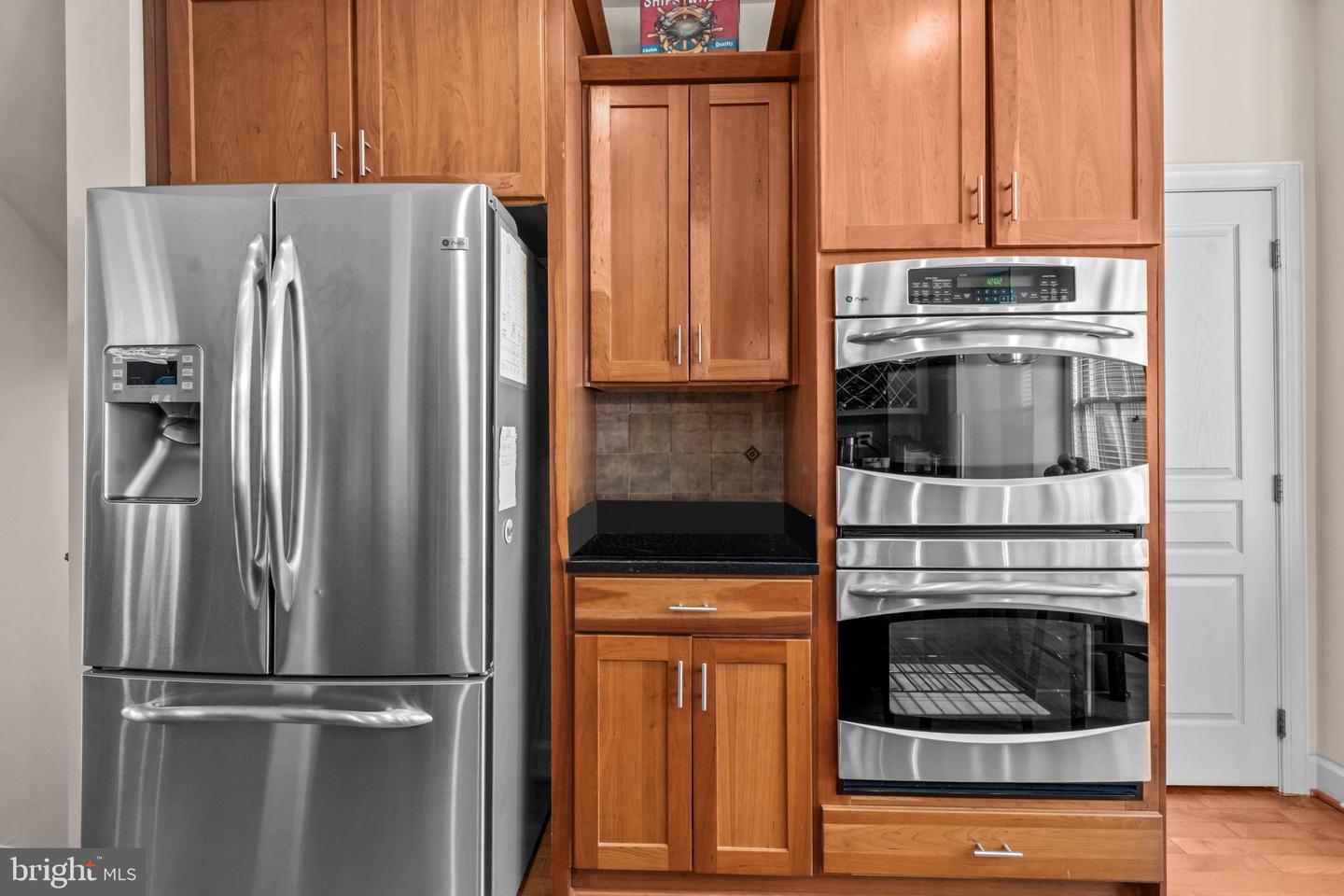 2613 S KENMORE CT, ARLINGTON, Virginia 22206, 3 Bedrooms Bedrooms, 11 Rooms Rooms,3 BathroomsBathrooms,Residential,For sale,2613 S KENMORE CT,VAAR2068444 MLS # VAAR2068444