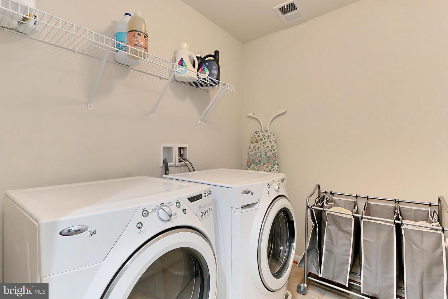 2613 S KENMORE CT, ARLINGTON, Virginia 22206, 3 Bedrooms Bedrooms, 11 Rooms Rooms,3 BathroomsBathrooms,Residential,For sale,2613 S KENMORE CT,VAAR2068444 MLS # VAAR2068444