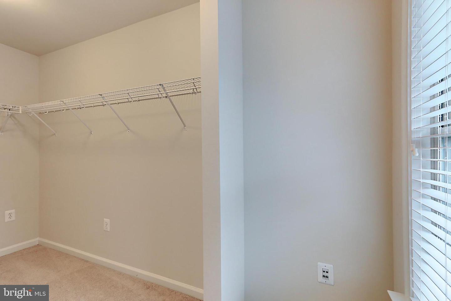 2613 S KENMORE CT, ARLINGTON, Virginia 22206, 3 Bedrooms Bedrooms, 11 Rooms Rooms,3 BathroomsBathrooms,Residential,For sale,2613 S KENMORE CT,VAAR2068444 MLS # VAAR2068444