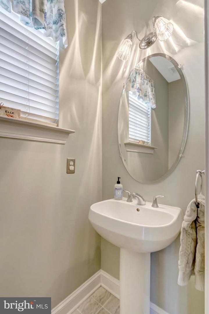 14808 CYPRESS PARK LN, HAYMARKET, Virginia 20169, 4 Bedrooms Bedrooms, 17 Rooms Rooms,3 BathroomsBathrooms,Residential,For sale,14808 CYPRESS PARK LN,VAPW2111836 MLS # VAPW2111836