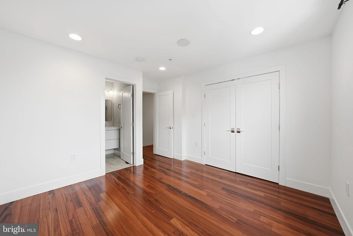 1512 F ST NE #2, WASHINGTON, District Of Columbia 20002, 3 Bedrooms Bedrooms, 9 Rooms Rooms,3 BathroomsBathrooms,Residential,For sale,1512 F ST NE #2,DCDC2244570 MLS # DCDC2244570
