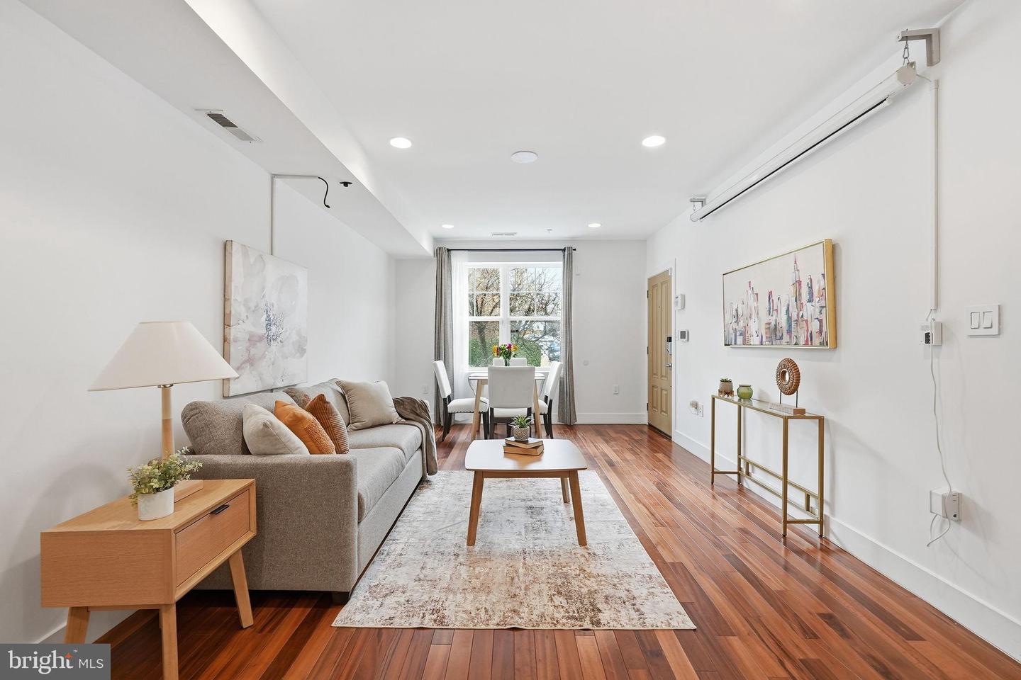 1512 F ST NE #2, WASHINGTON, District Of Columbia 20002, 3 Bedrooms Bedrooms, 9 Rooms Rooms,3 BathroomsBathrooms,Residential,For sale,1512 F ST NE #2,DCDC2244570 MLS # DCDC2244570