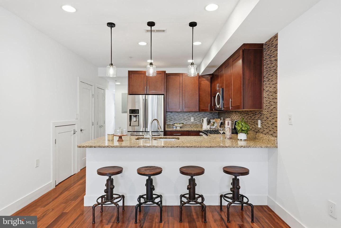 1512 F ST NE #2, WASHINGTON, District Of Columbia 20002, 3 Bedrooms Bedrooms, 9 Rooms Rooms,3 BathroomsBathrooms,Residential,For sale,1512 F ST NE #2,DCDC2244570 MLS # DCDC2244570