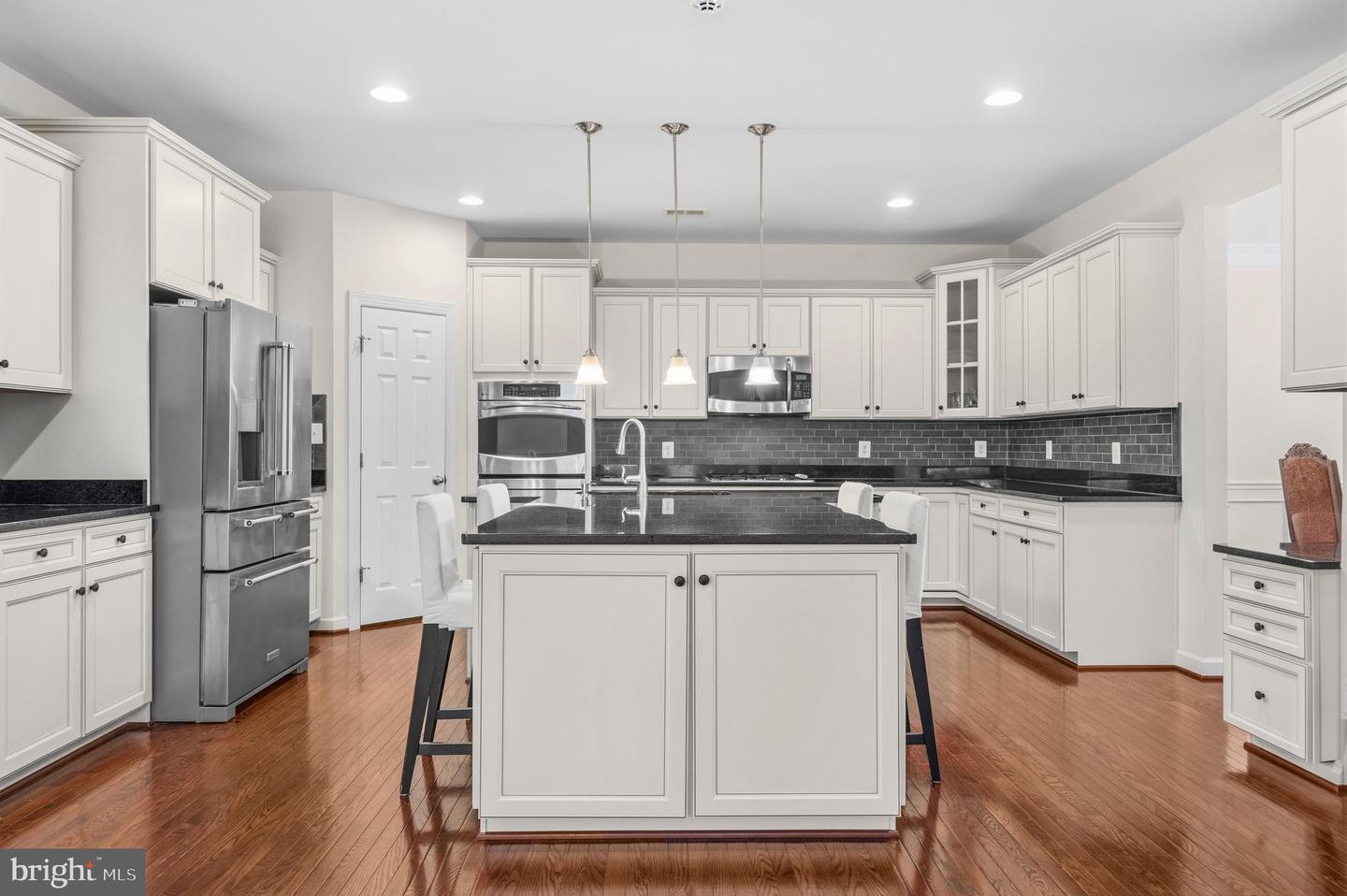 25243 BARLEY GRASS SQ, ALDIE, Virginia 20105, 5 Bedrooms Bedrooms, ,3 BathroomsBathrooms,Residential,For sale,25243 BARLEY GRASS SQ,VALO2115266 MLS # VALO2115266