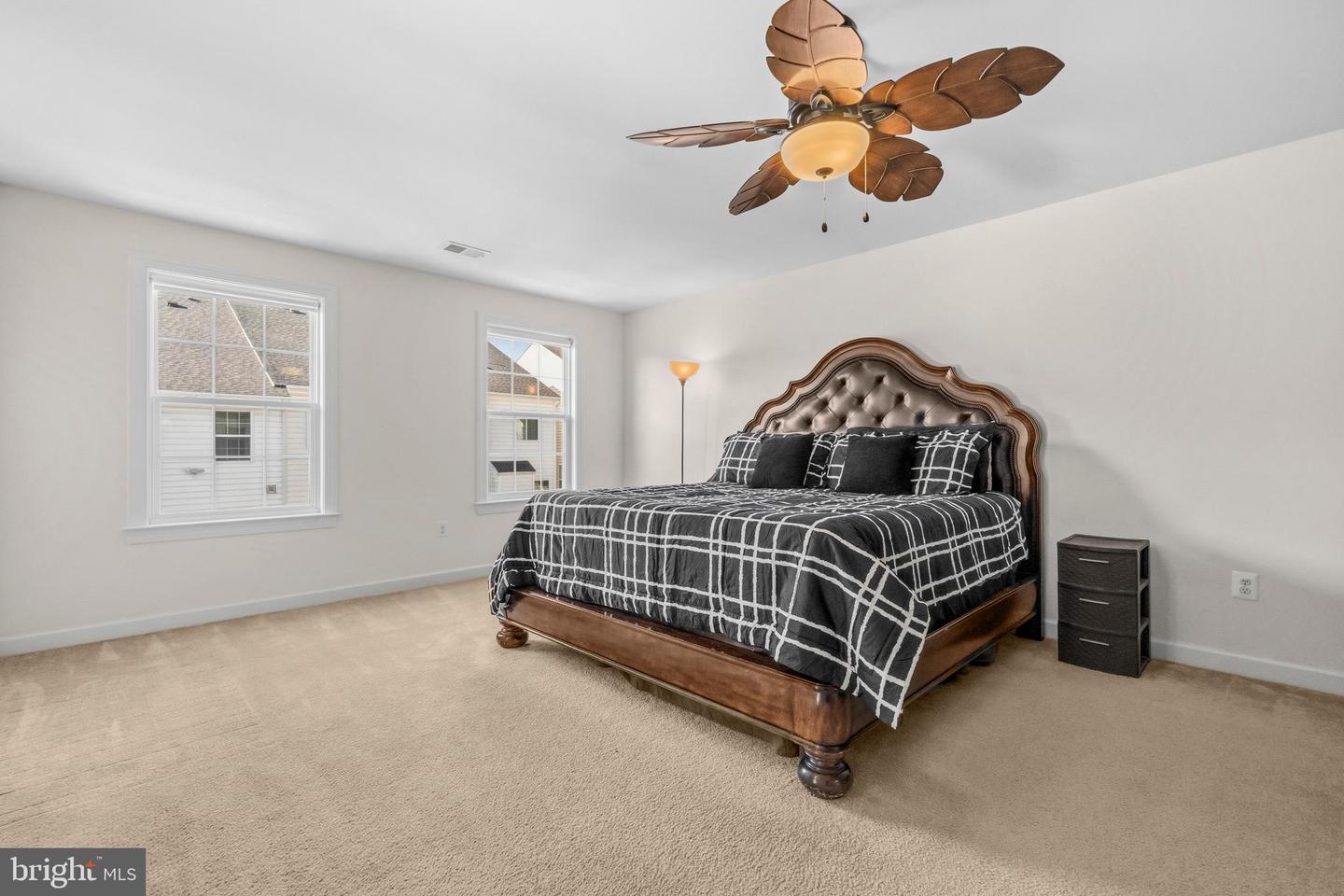 25243 BARLEY GRASS SQ, ALDIE, Virginia 20105, 5 Bedrooms Bedrooms, ,3 BathroomsBathrooms,Residential,For sale,25243 BARLEY GRASS SQ,VALO2115266 MLS # VALO2115266