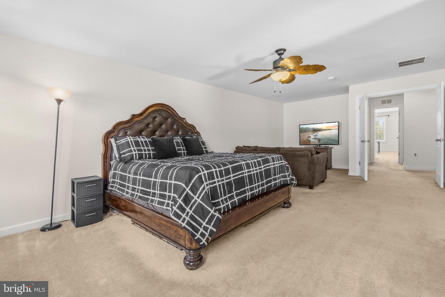 25243 BARLEY GRASS SQ, ALDIE, Virginia 20105, 5 Bedrooms Bedrooms, ,3 BathroomsBathrooms,Residential,For sale,25243 BARLEY GRASS SQ,VALO2115266 MLS # VALO2115266