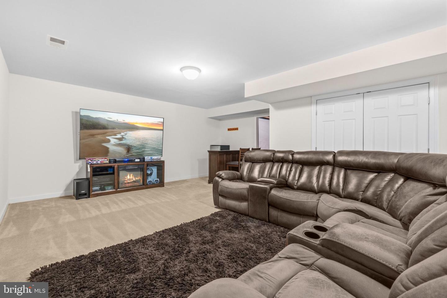 25243 BARLEY GRASS SQ, ALDIE, Virginia 20105, 5 Bedrooms Bedrooms, ,3 BathroomsBathrooms,Residential,For sale,25243 BARLEY GRASS SQ,VALO2115266 MLS # VALO2115266