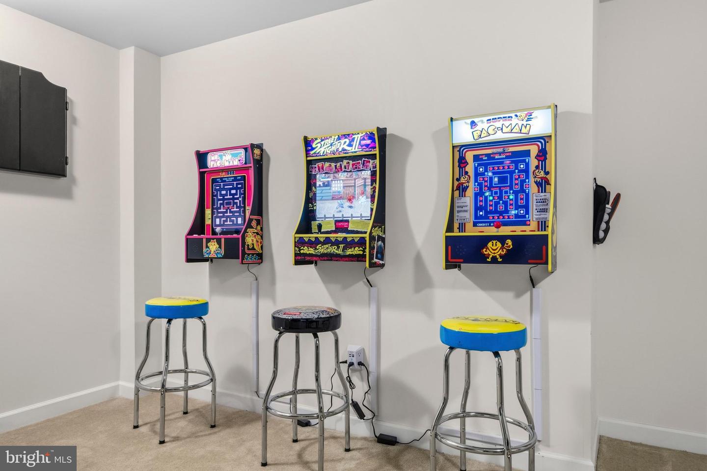 25243 BARLEY GRASS SQ, ALDIE, Virginia 20105, 5 Bedrooms Bedrooms, ,3 BathroomsBathrooms,Residential,For sale,25243 BARLEY GRASS SQ,VALO2115266 MLS # VALO2115266