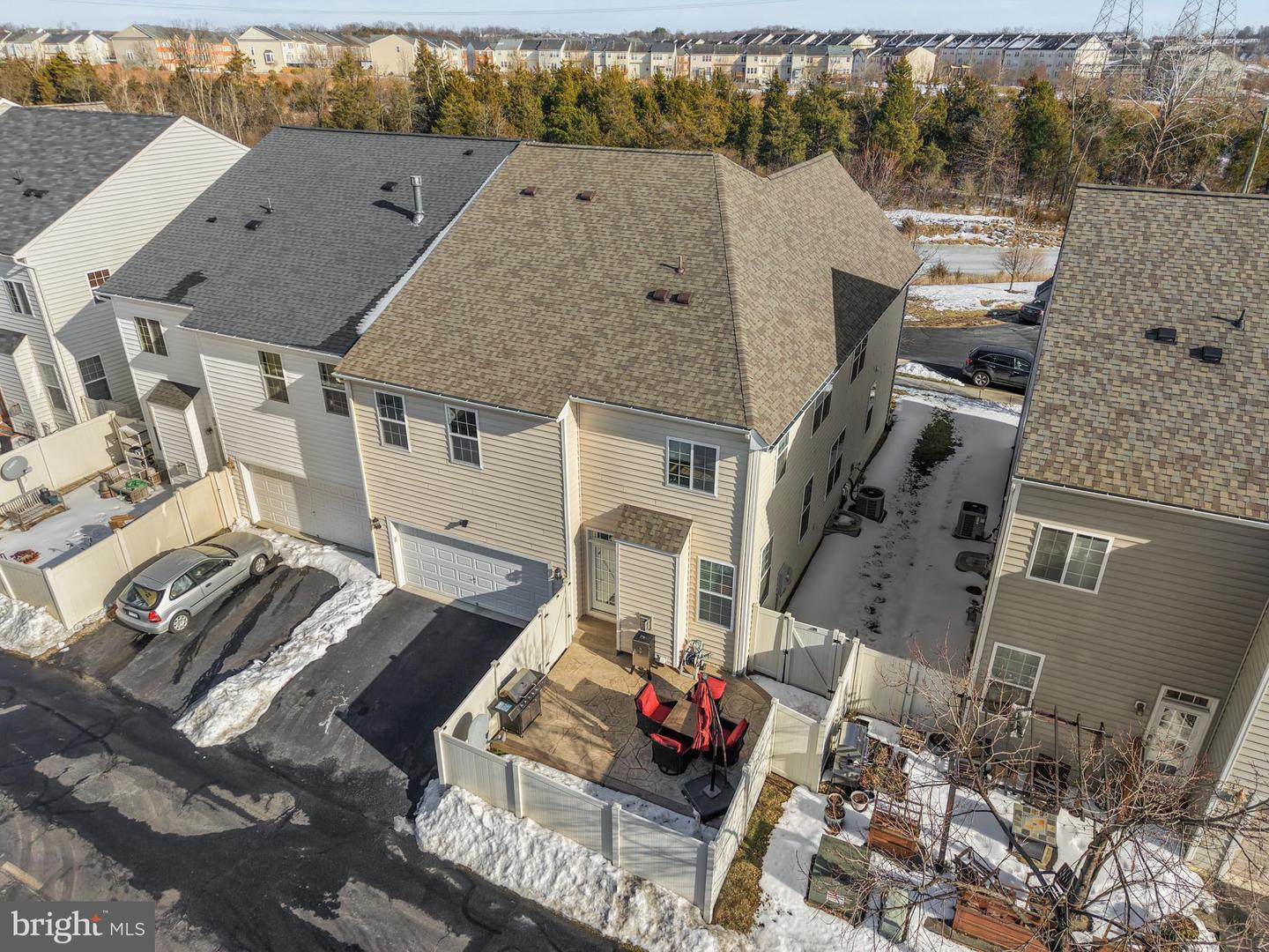 25243 BARLEY GRASS SQ, ALDIE, Virginia 20105, 5 Bedrooms Bedrooms, ,3 BathroomsBathrooms,Residential,For sale,25243 BARLEY GRASS SQ,VALO2115266 MLS # VALO2115266