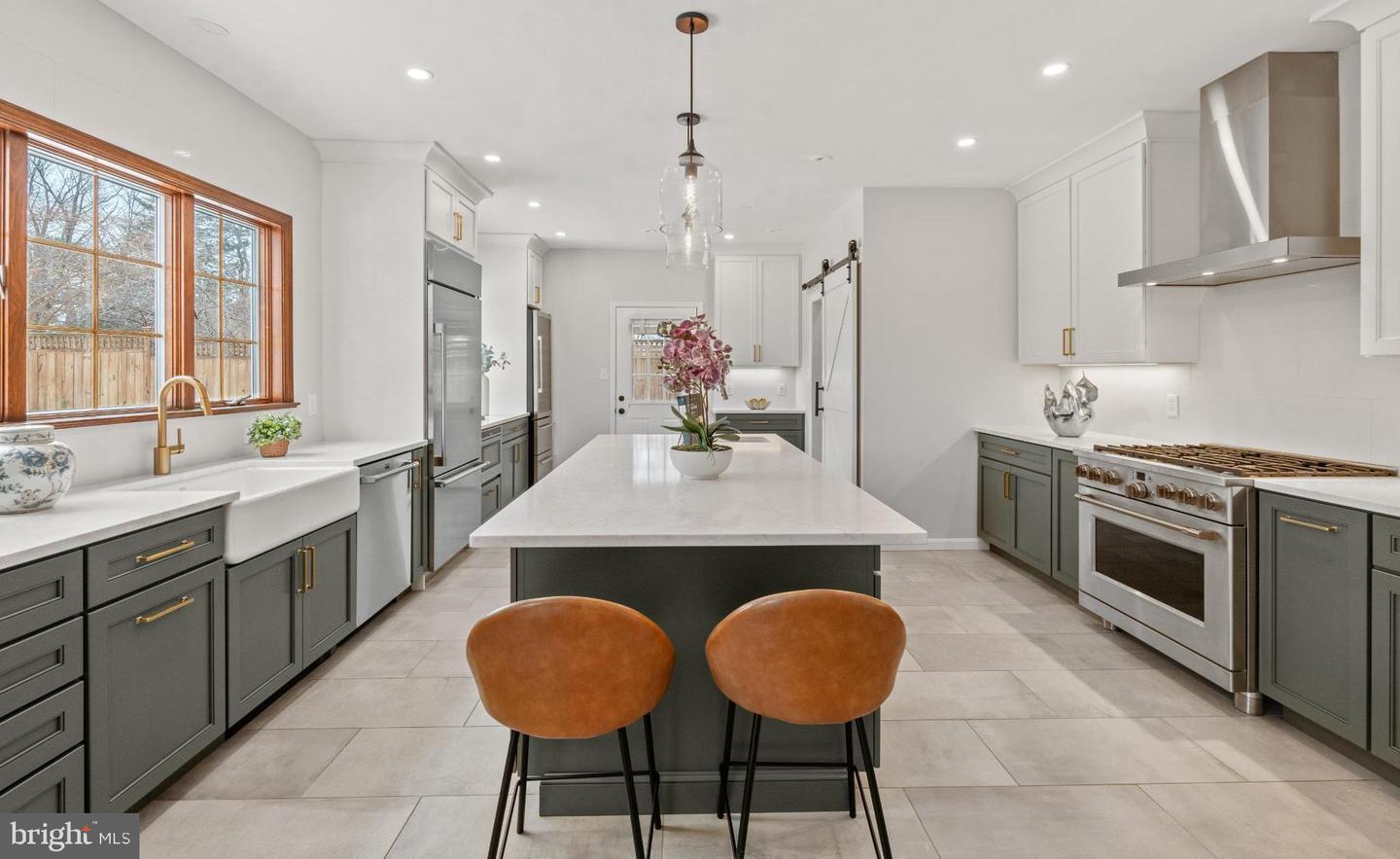 6336 OAK RIDGE DR, ALEXANDRIA, Virginia 22312, 3 Bedrooms Bedrooms, 12 Rooms Rooms,2 BathroomsBathrooms,Residential,For sale,6336 OAK RIDGE DR,VAFX2289350 MLS # VAFX2289350