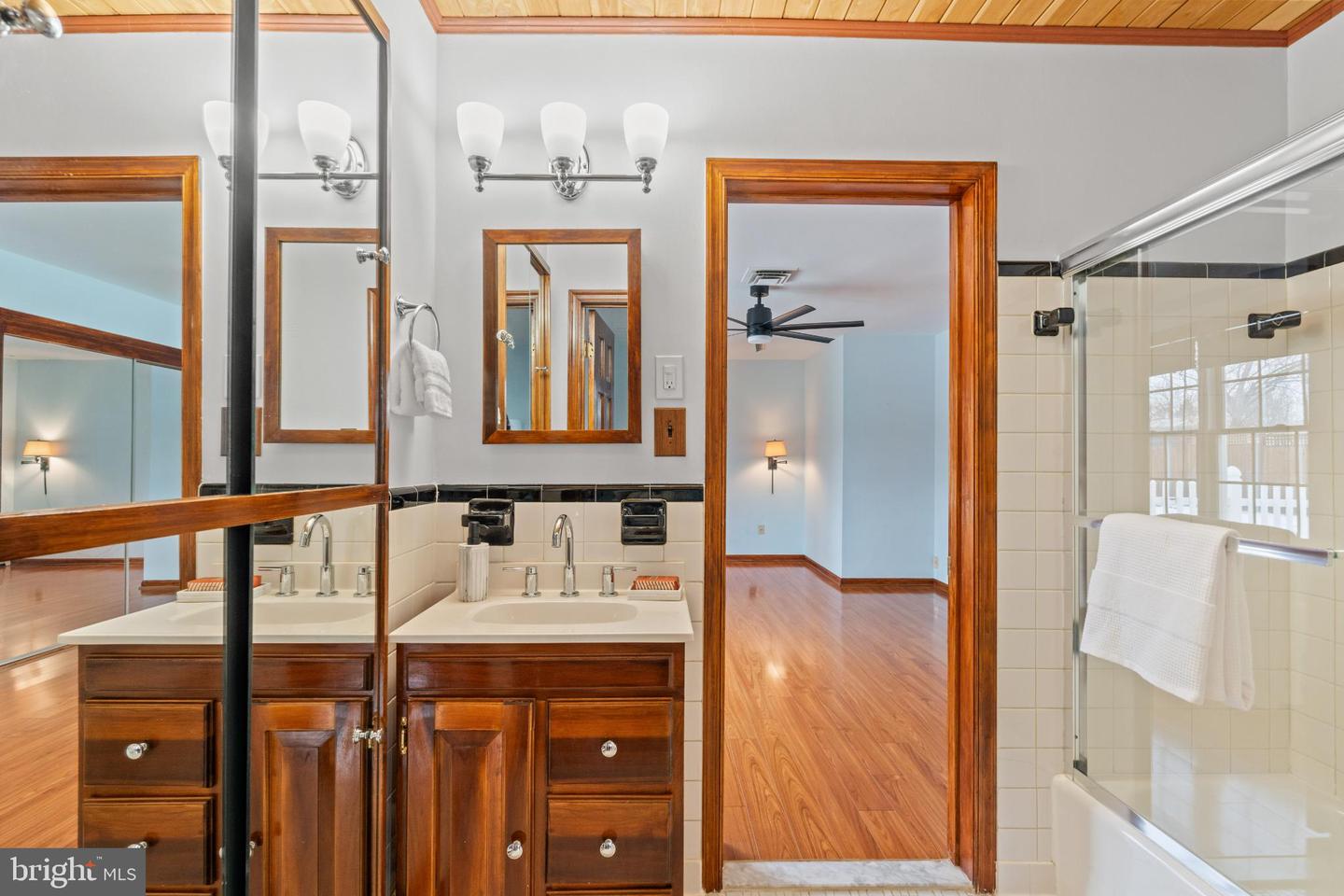 6336 OAK RIDGE DR, ALEXANDRIA, Virginia 22312, 3 Bedrooms Bedrooms, 12 Rooms Rooms,2 BathroomsBathrooms,Residential,For sale,6336 OAK RIDGE DR,VAFX2289350 MLS # VAFX2289350