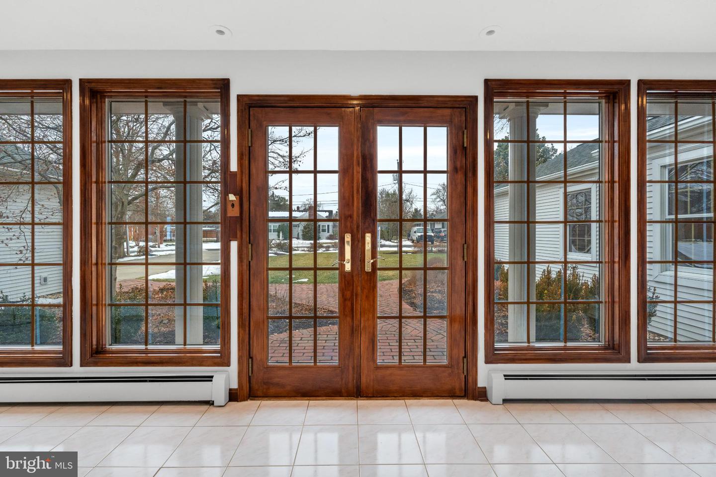 6336 OAK RIDGE DR, ALEXANDRIA, Virginia 22312, 3 Bedrooms Bedrooms, 12 Rooms Rooms,2 BathroomsBathrooms,Residential,For sale,6336 OAK RIDGE DR,VAFX2289350 MLS # VAFX2289350