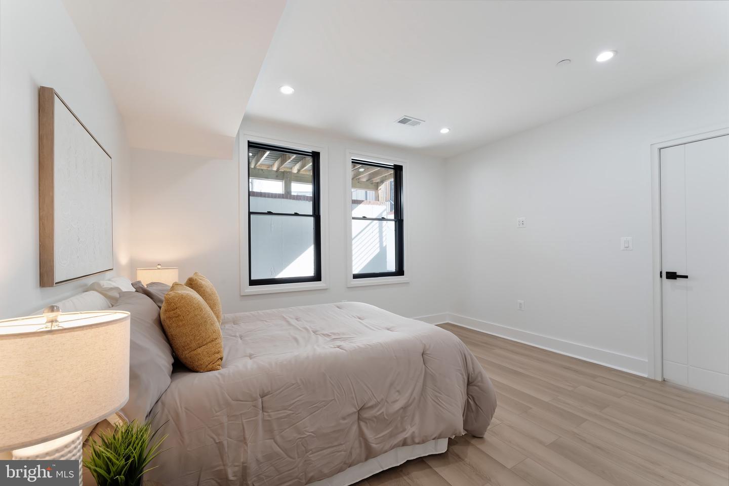 4411 1/2 ILLINOIS AVE NW, WASHINGTON, District Of Columbia 20011, 5 Bedrooms Bedrooms, ,5 BathroomsBathrooms,Residential,For sale,4411 1/2 ILLINOIS AVE NW,DCDC2245012 MLS # DCDC2245012