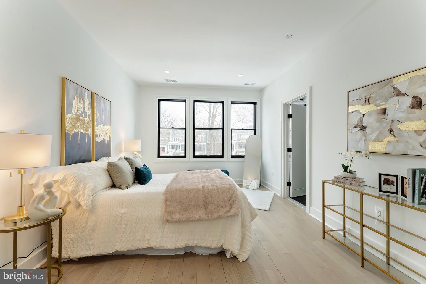 4411 1/2 ILLINOIS AVE NW, WASHINGTON, District Of Columbia 20011, 5 Bedrooms Bedrooms, ,5 BathroomsBathrooms,Residential,For sale,4411 1/2 ILLINOIS AVE NW,DCDC2245012 MLS # DCDC2245012