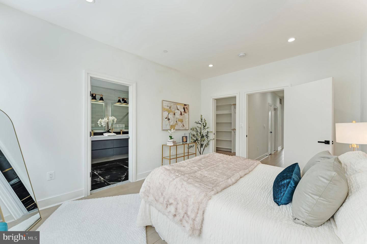 4411 1/2 ILLINOIS AVE NW, WASHINGTON, District Of Columbia 20011, 5 Bedrooms Bedrooms, ,5 BathroomsBathrooms,Residential,For sale,4411 1/2 ILLINOIS AVE NW,DCDC2245012 MLS # DCDC2245012