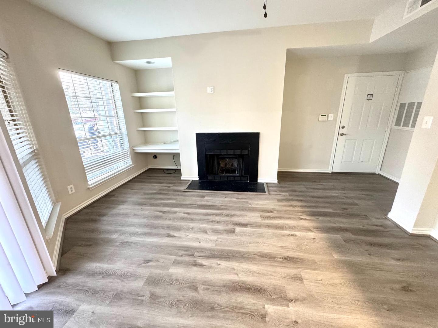 12154 PENDERVIEW TER #1204, FAIRFAX, Virginia 22033, 1 Bedroom Bedrooms, ,1 BathroomBathrooms,Residential,For sale,12154 PENDERVIEW TER #1204,VAFX2289578 MLS # VAFX2289578 12154 PENDERVIEW TER #1204, FAIRFAX, Virginia 22033, 1 Bedroom Bedrooms, ,1 BathroomBathrooms,Residential,For sale,12154 PENDERVIEW TER #1204,VAFX2289578 MLS # VAFX2289578